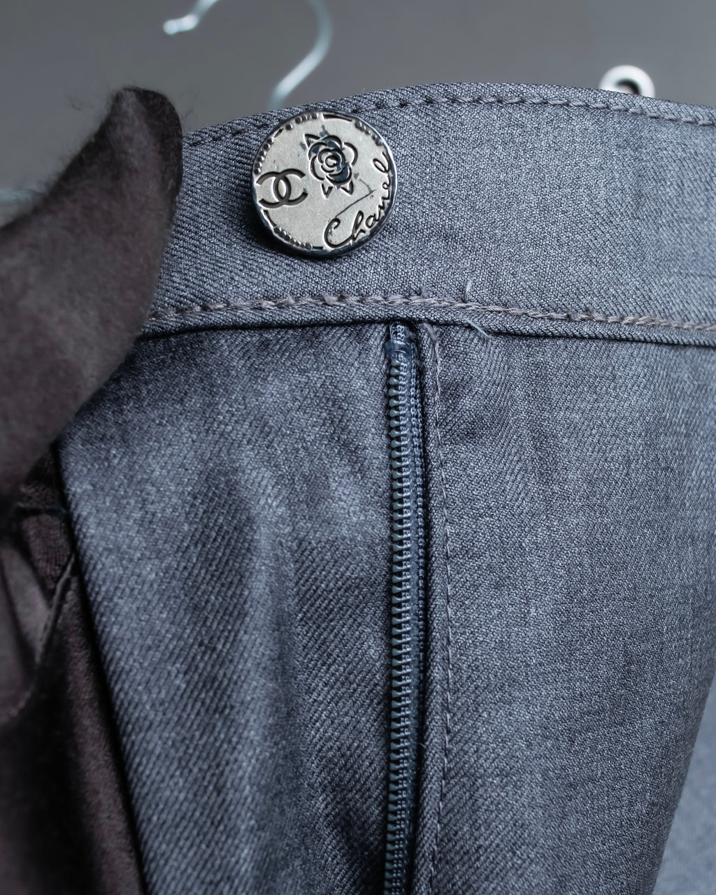 "CHANEL" 100% wool wide tapered slacks