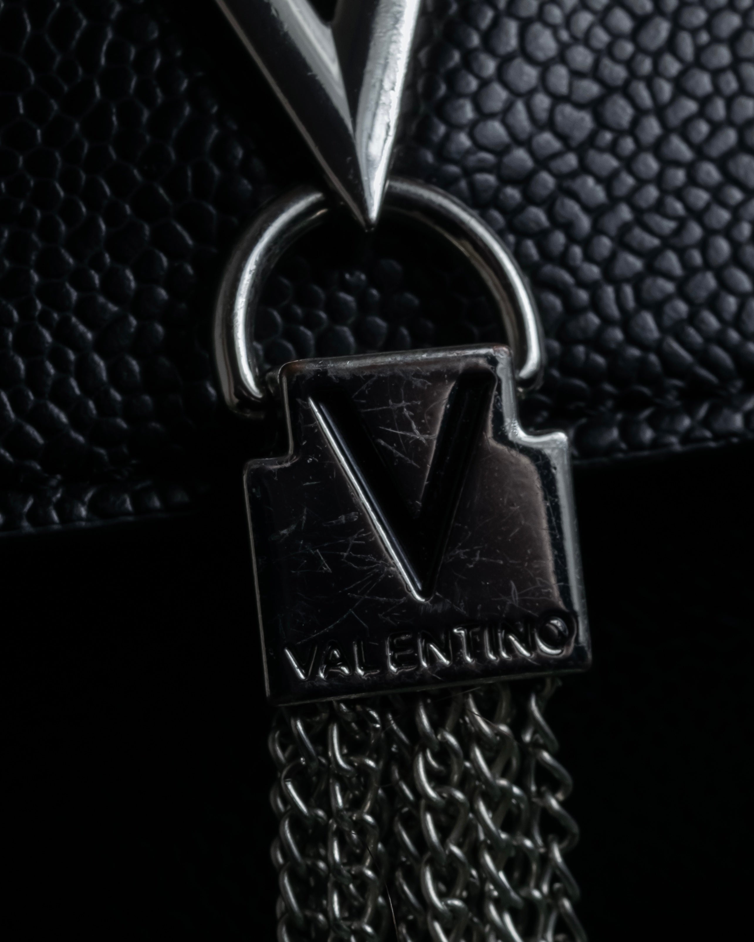 "VALENTINO" Textured leather V tassel chain shoulder bag