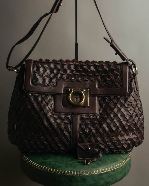 -SPECIAL- “Salvatore Ferragamo” 00’s-10’s Leather scale appliqué gancini shoulder bag