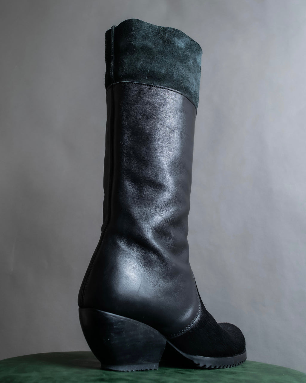 "ISSEY MIYAKE HaaT" Unborn calf shark sole long boots