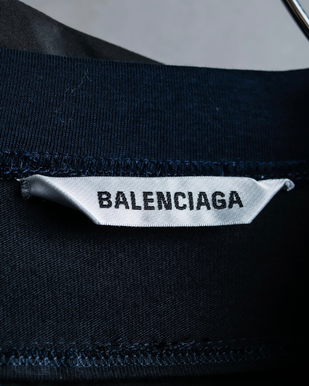 "BALENCIAGA" Polka dot flying squirrel silhouette bow tie dress