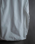 "BURBERRY" Wide collar embroidered emblem white shirt