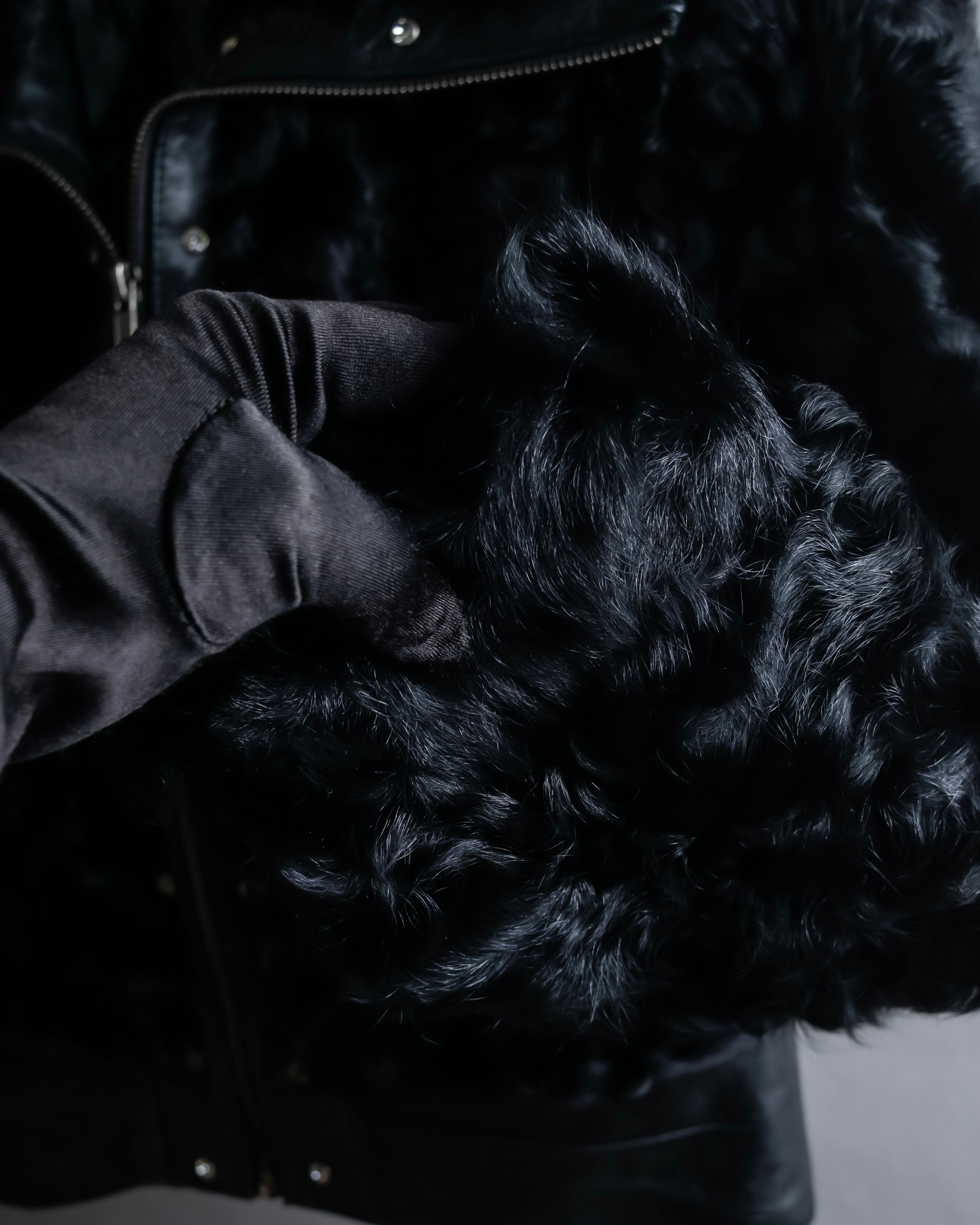 "HERMITAGE" Box silhouette double zipper fur blouson