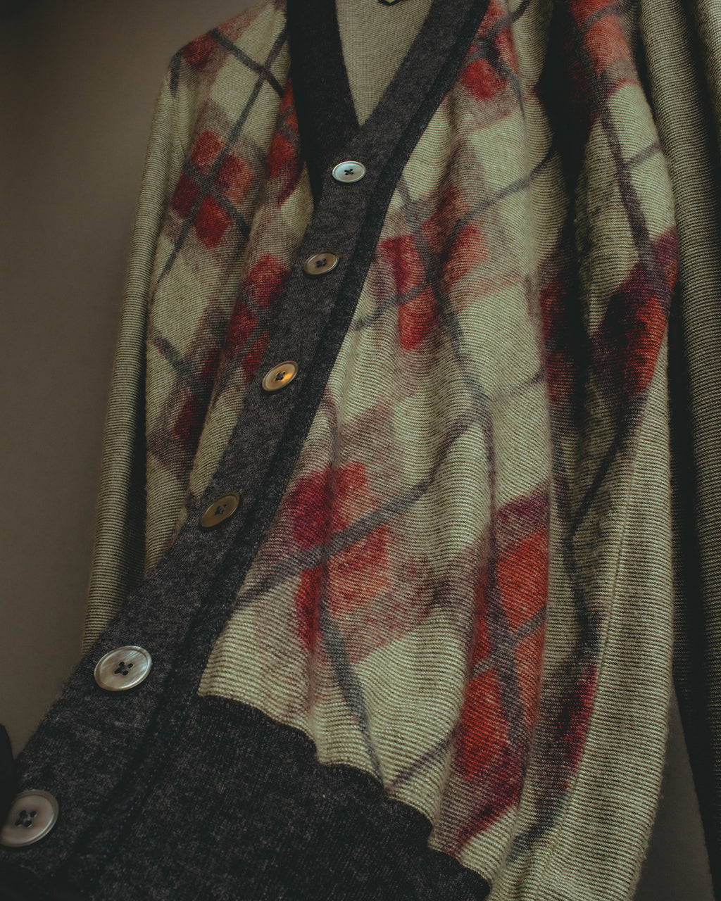 –SPECIAL– "Hermès" 90's-00's Plaid cashmere cardigan