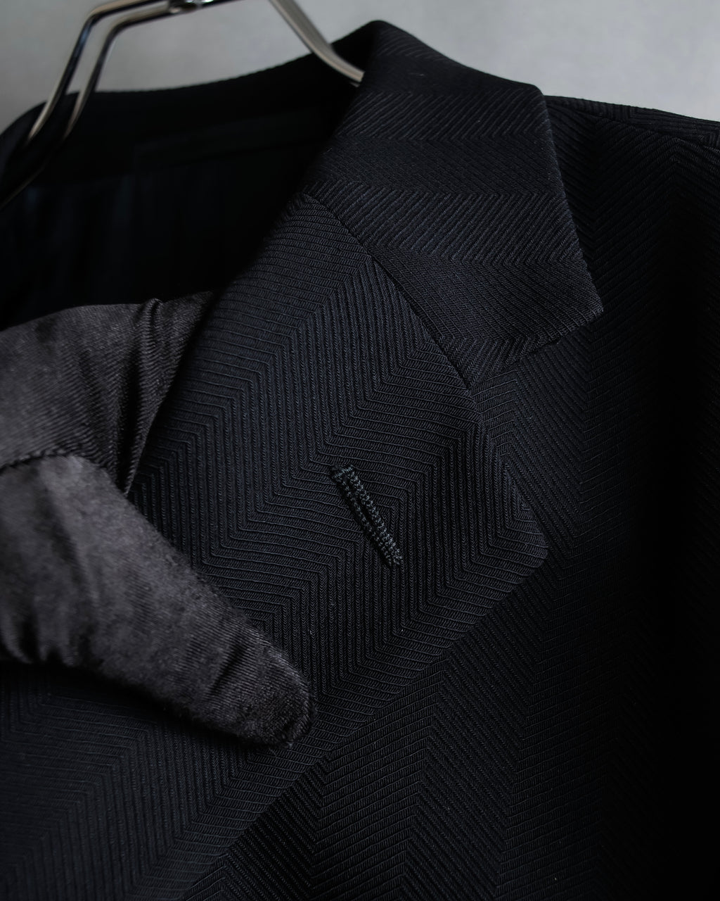 "ARMANI COLLEZIONI" Herringbone weave classical detail set up