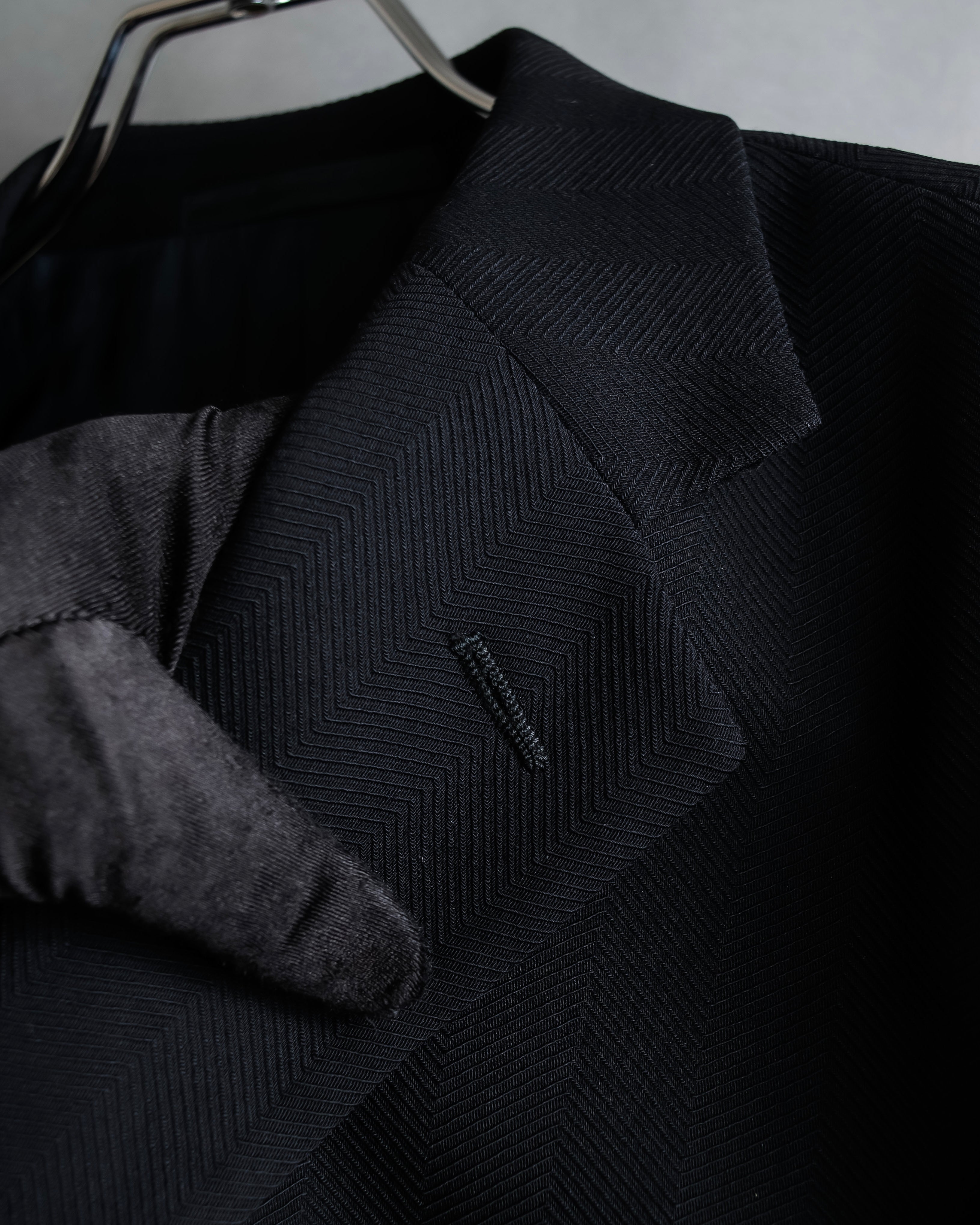 "ARMANI COLLEZIONI" Herringbone weave classical detail set up