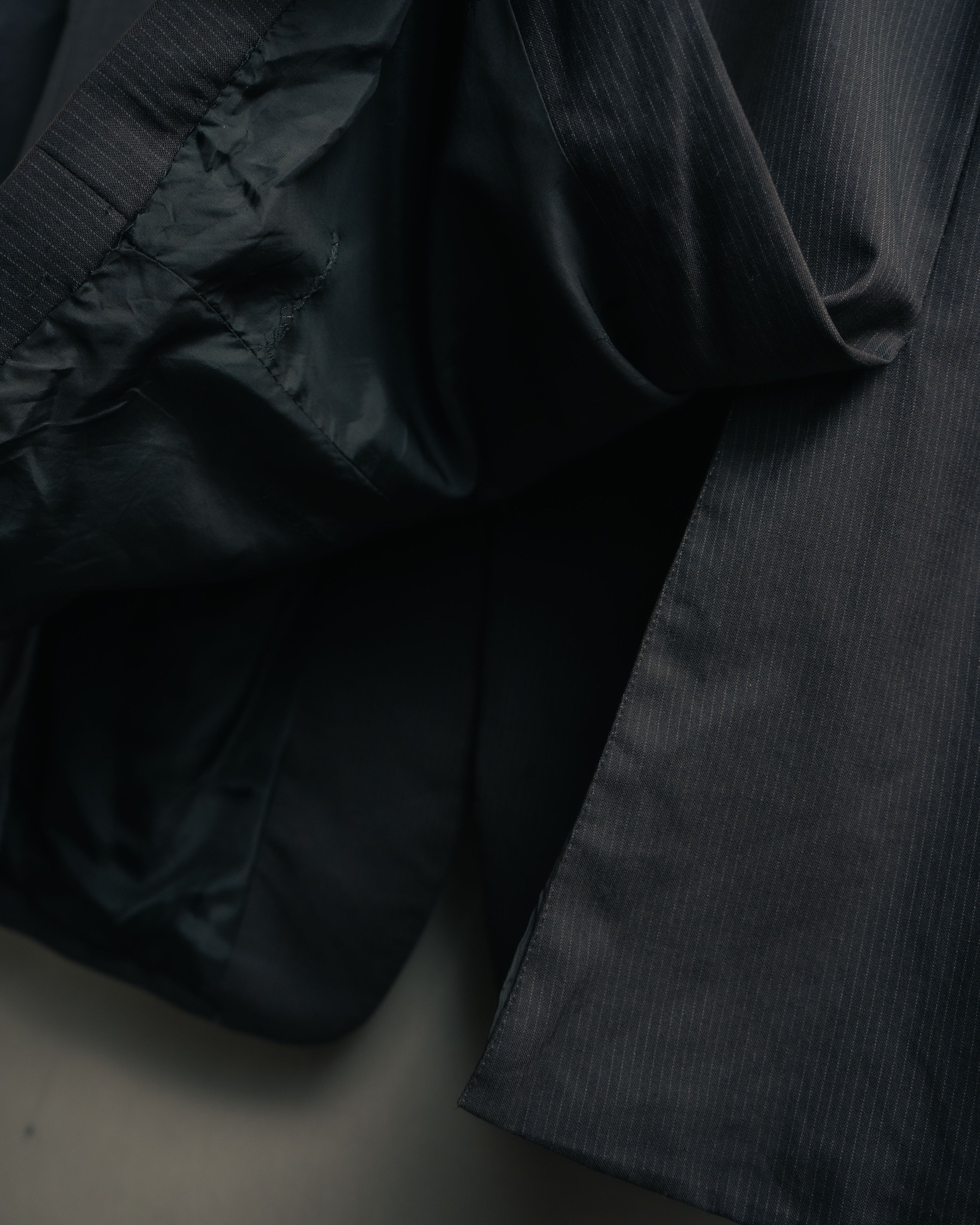 -MOOD Vintage Collections-
90’s Pinstripe wool tailored jacket
by Yves Saint Laurent pour homme