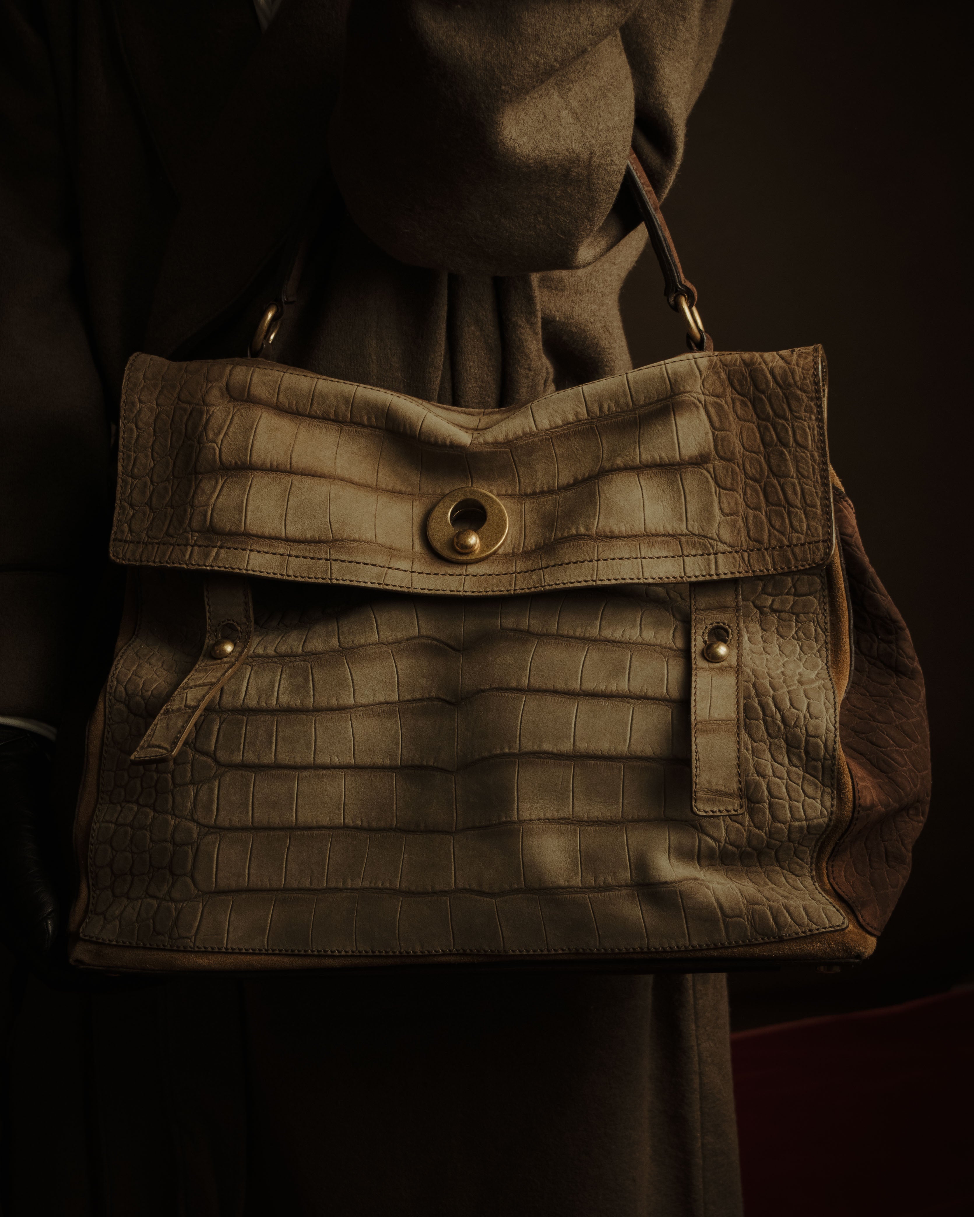 –SPECIAL– "YVES SAINT LAURENT"
2008-2012 Croc embossed suede muse two bag