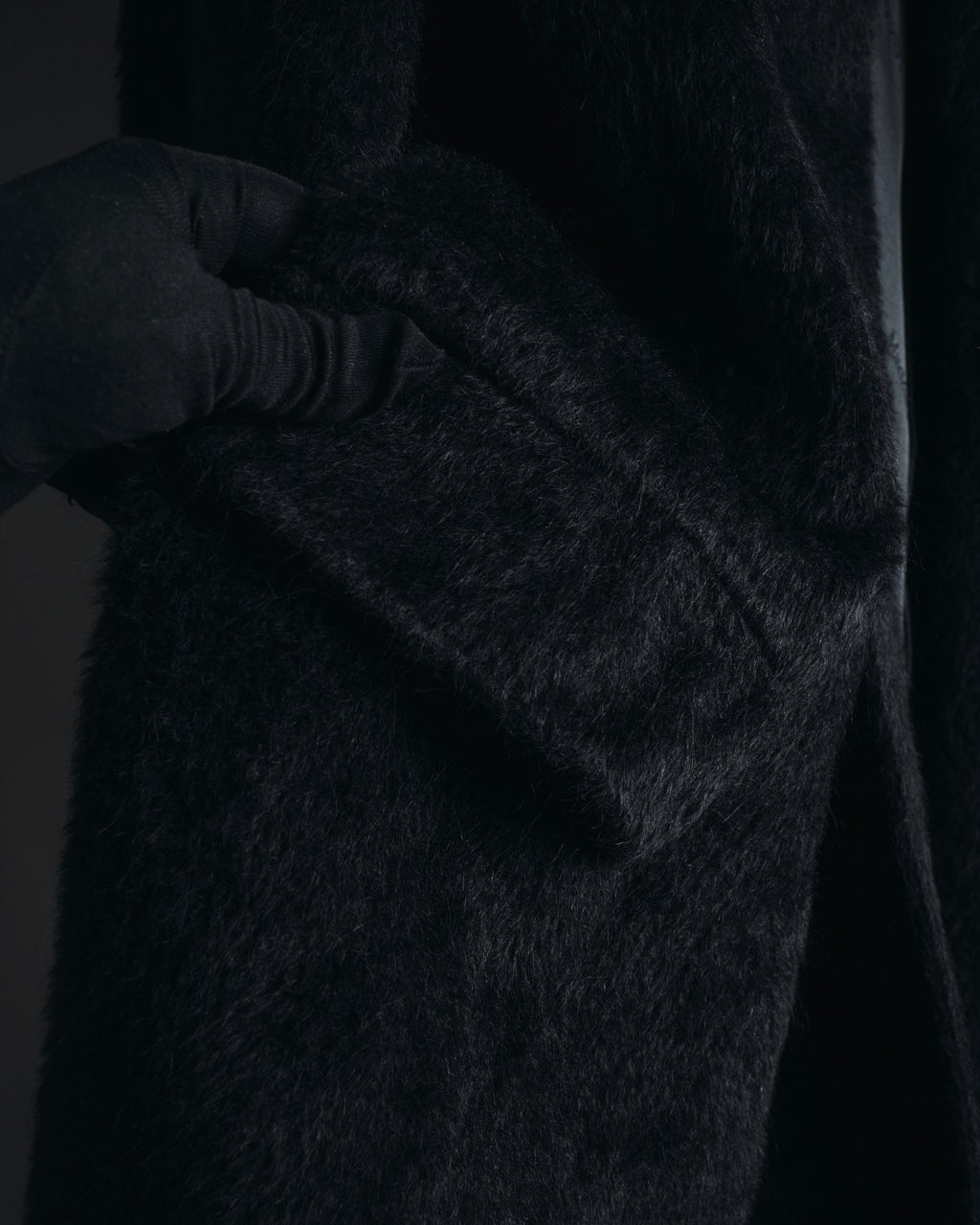 Max Mara 00年代-10年代系带羊驼毛绒毛连帽大衣