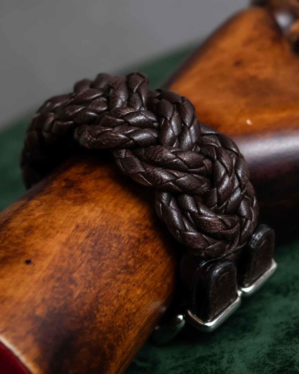 "Vintage intrecciato double buckle leather bracelet"