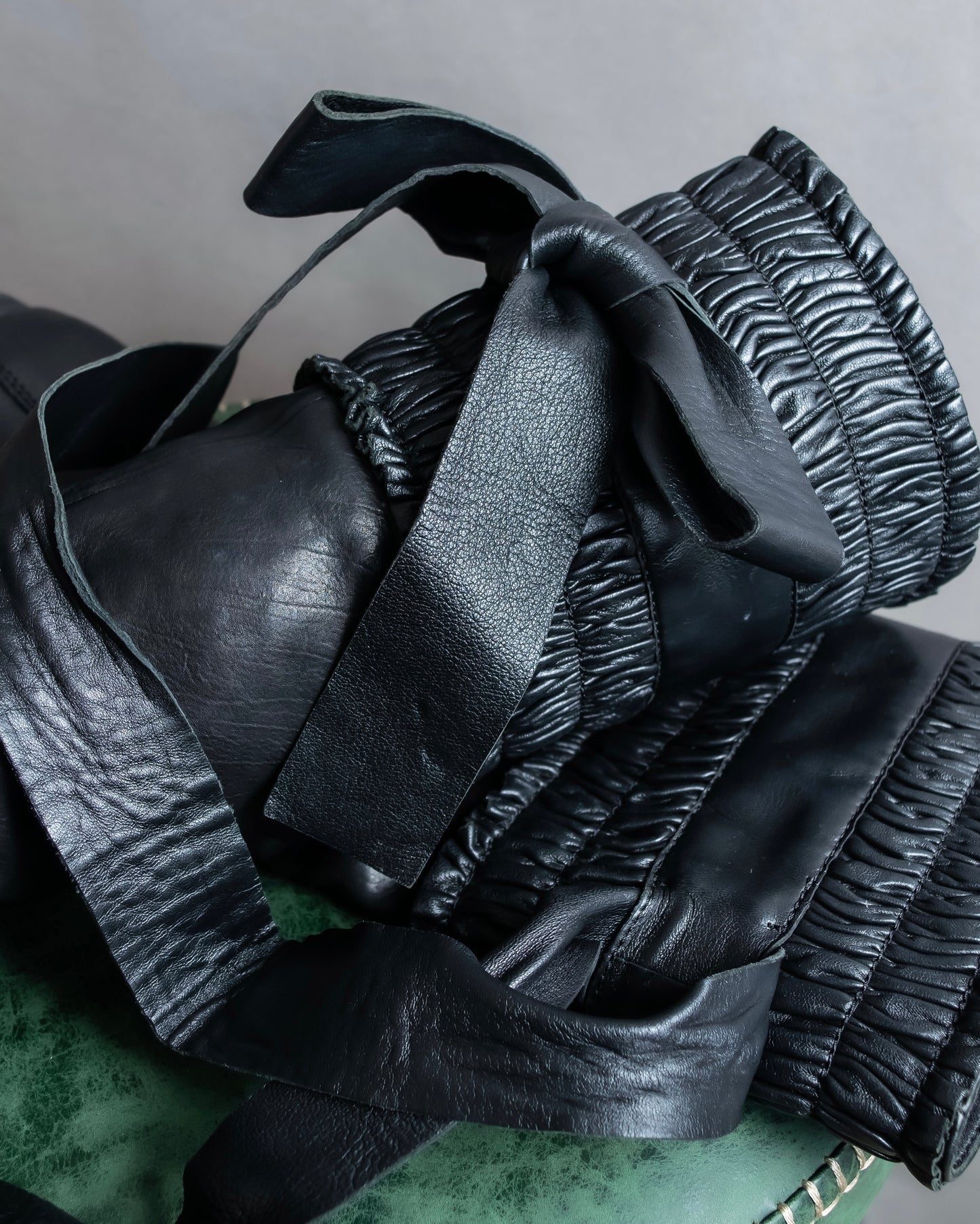 "MIU MIU" Gathered＆ribbon design zip-up leather long boots