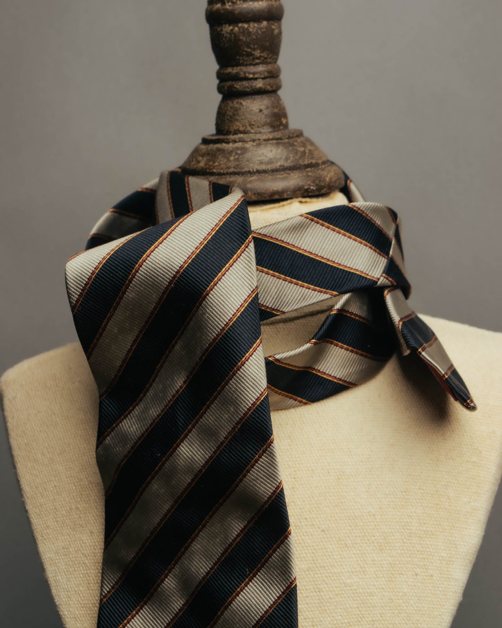 "CHANEL" 90's-00's Classic silk regimental striped tie