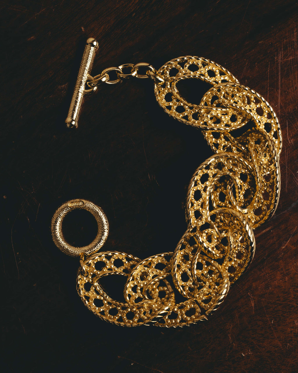 -SPECIAL- “Christian Dior” 70’s-90’s Sculptural openwork gold tone chain bracelet