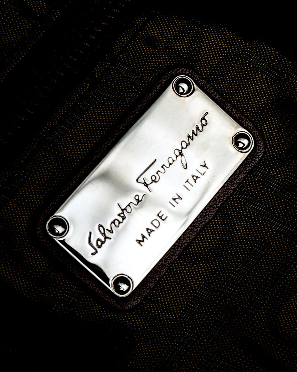 "Salvatore Ferragamo" Gathered form Gancini motif design suede hand bag