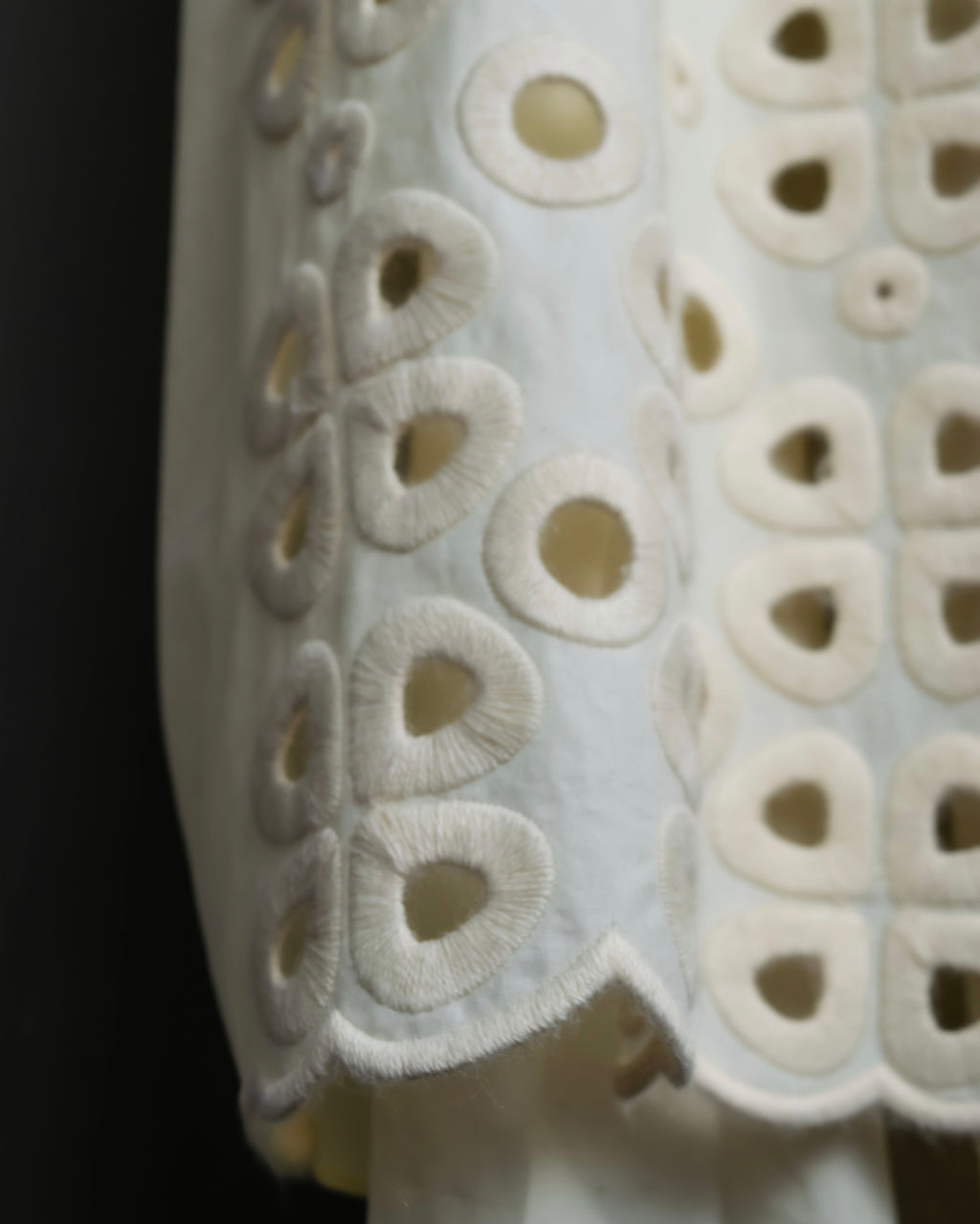 "FENDI" hole pattern and tack designed skirt