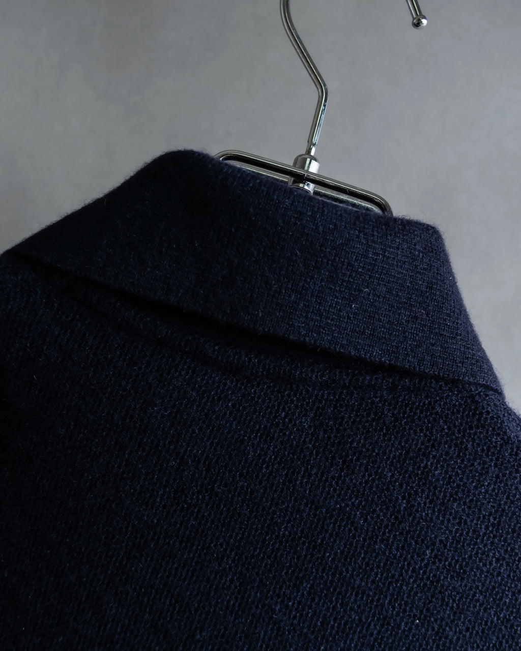 Hermès Camiseta de punto de cachemira azul marino hermosa