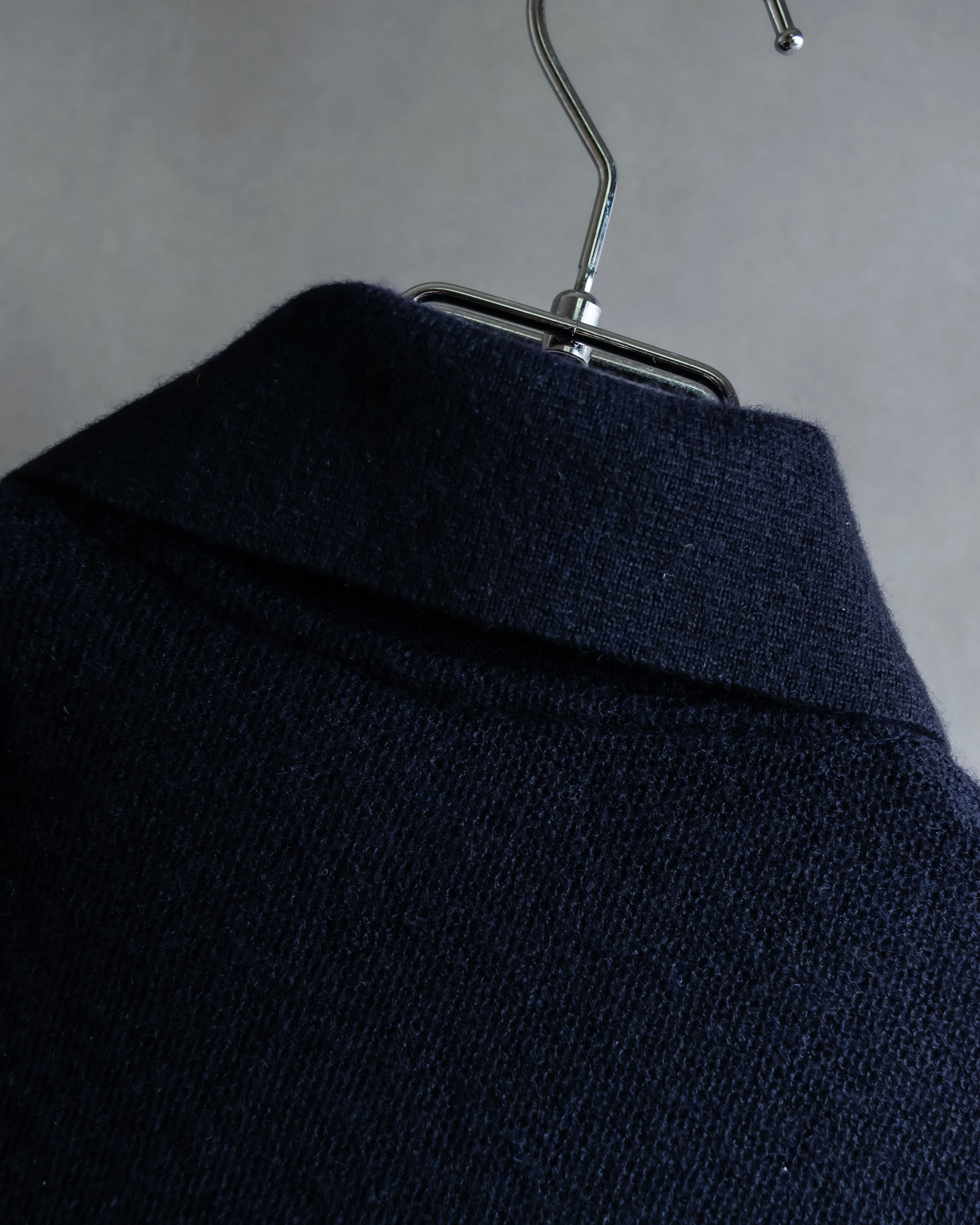 Hermès Camiseta de punto de cachemira azul marino hermosa