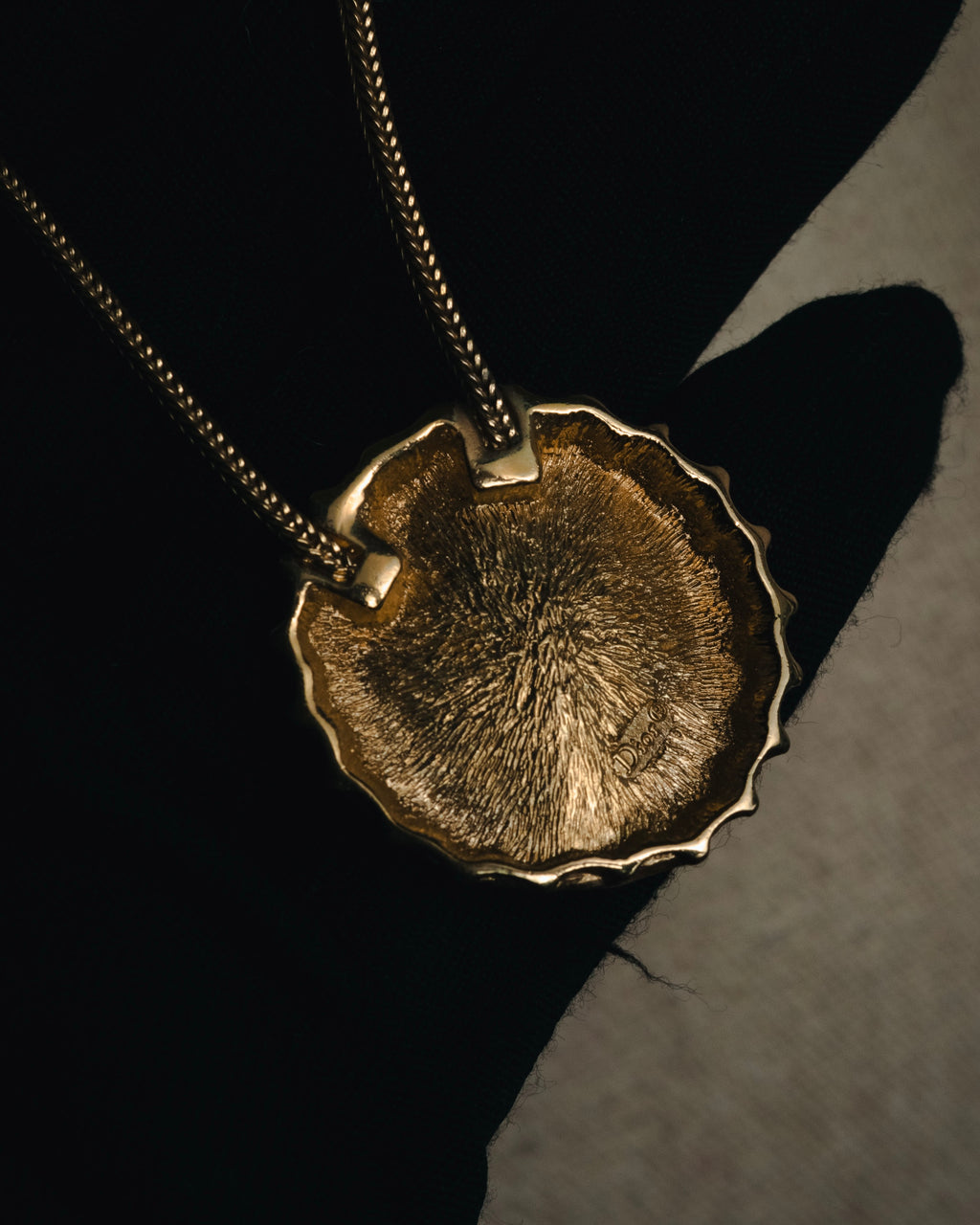 "Christian Dior" 00’s Bottle cap logo pendant necklace
