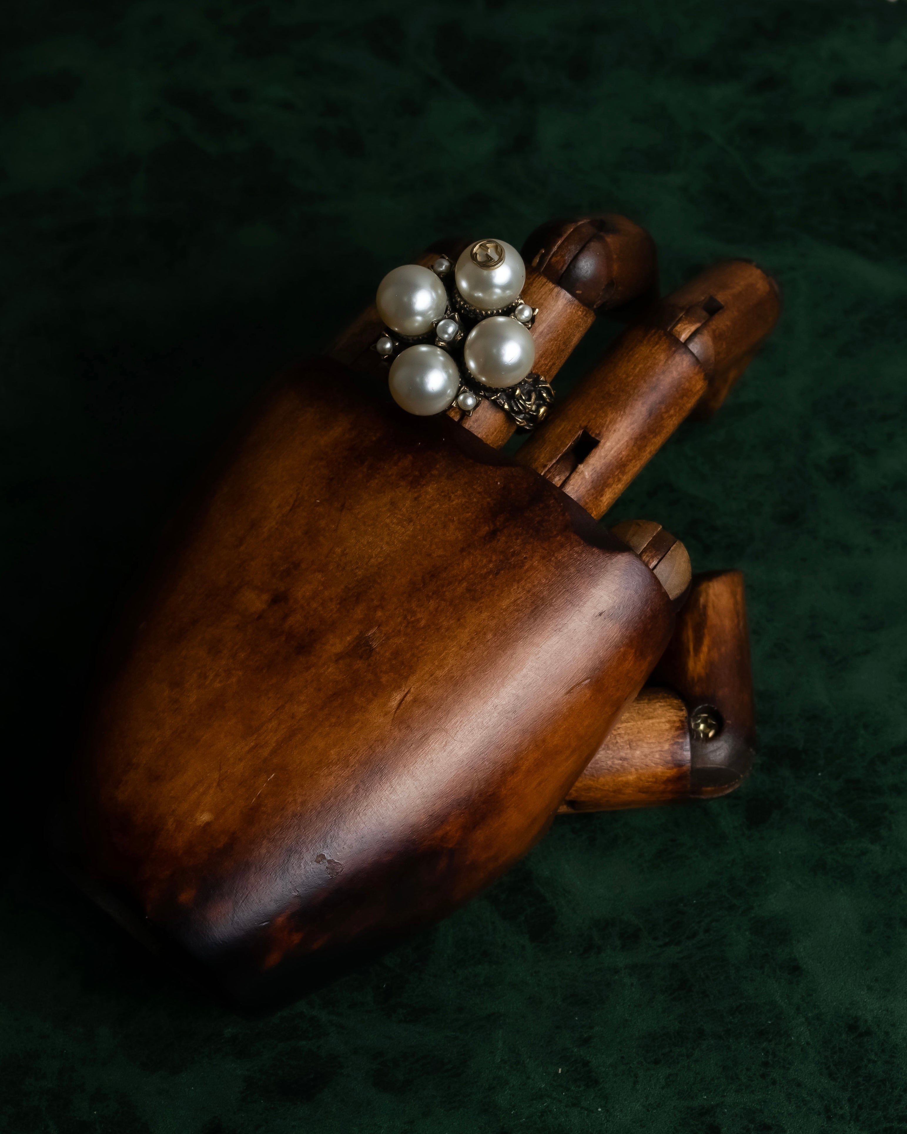 "GUCCI" Interlocking G design gold pearl ring