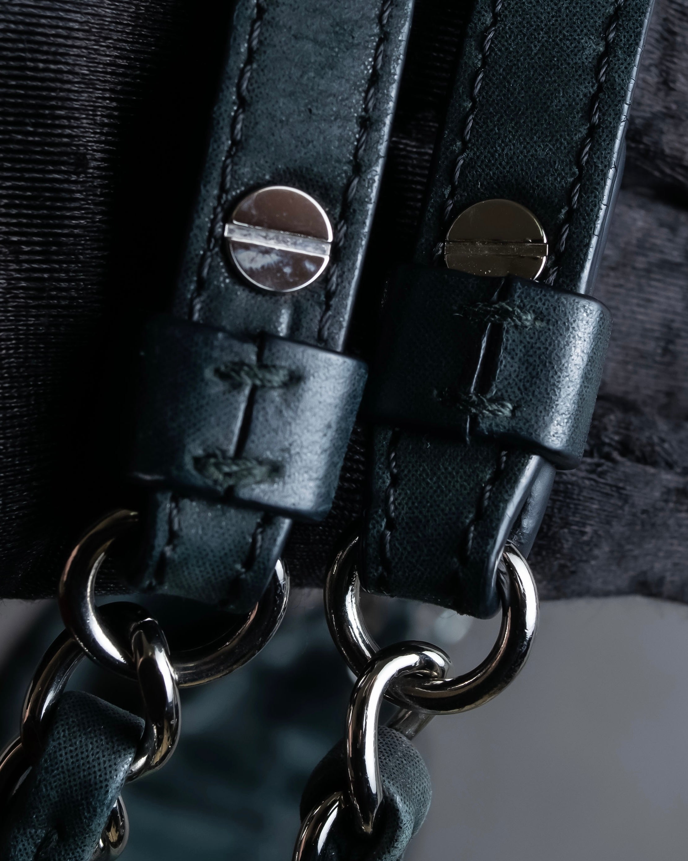 "CHANEL" Karl Lagerfeld design Matelasse chain Black shoulder bag