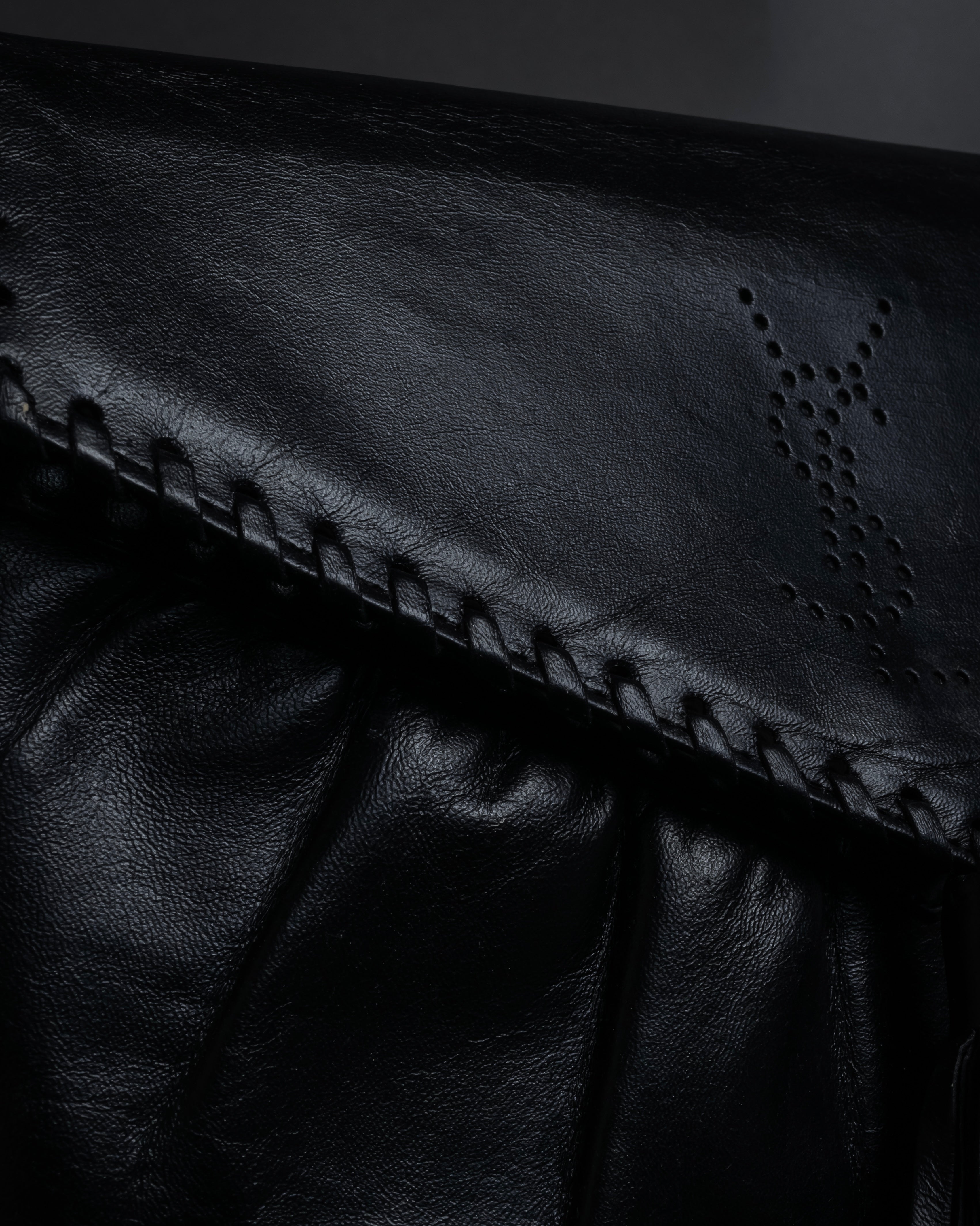 "YVES SAINT LAURENT" 80's-90's Logo engraved tassel detail bag