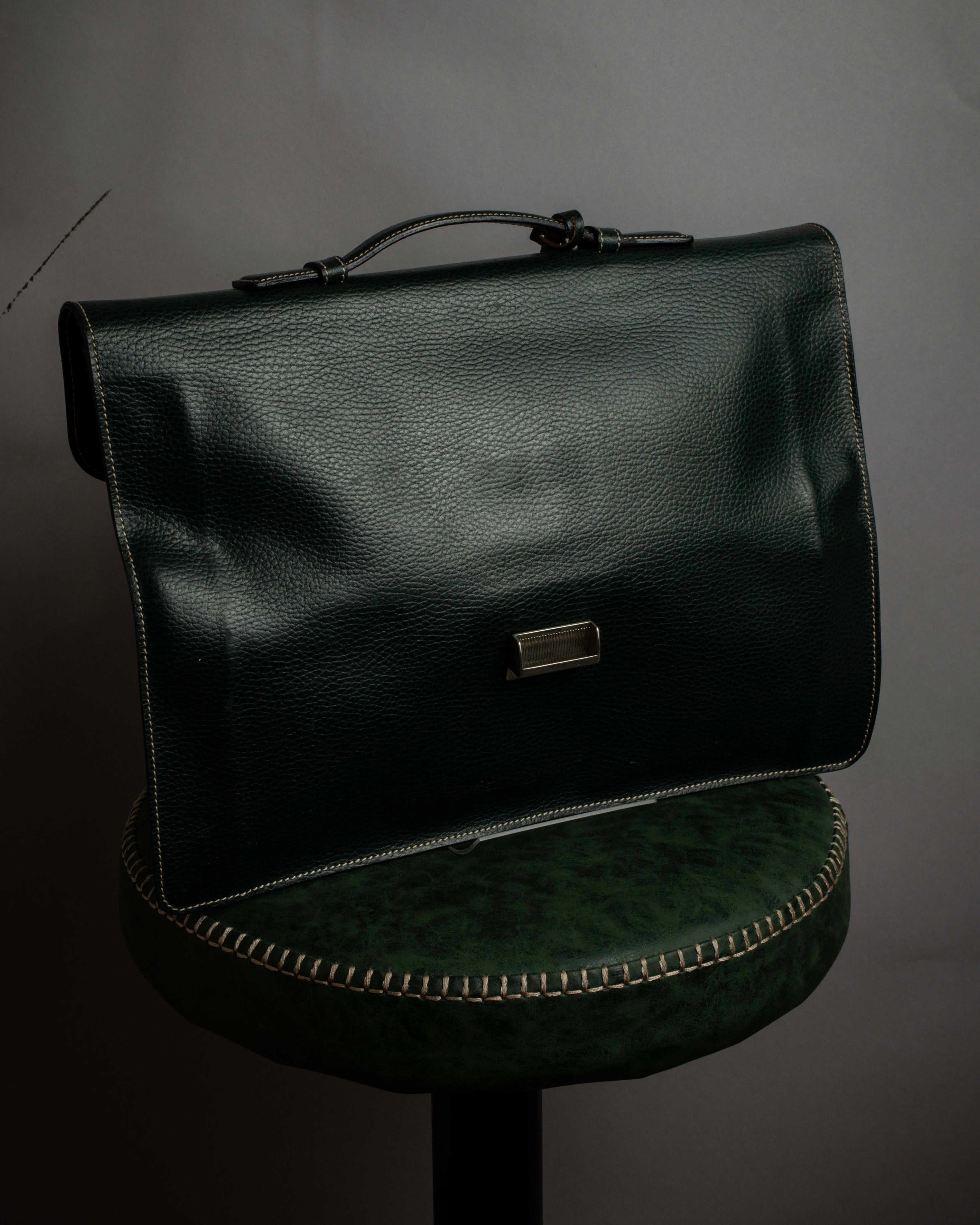 "E. MARINELLA Sottobraccio" Slide closure design 2way leather bag