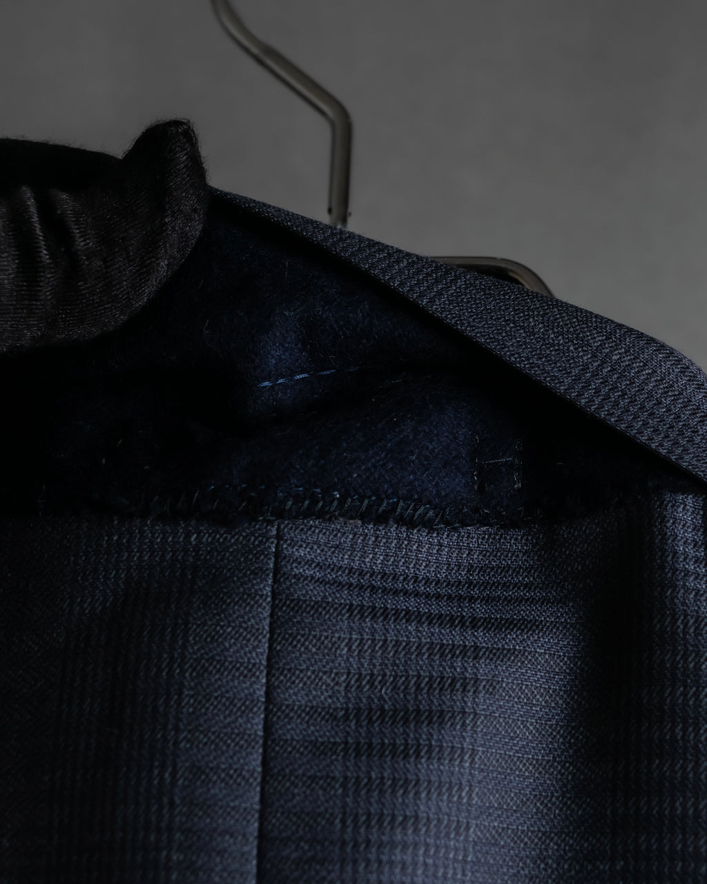 "CHRISTIAN DIOR MONSIEUR"
Shadow check pattern structured set up