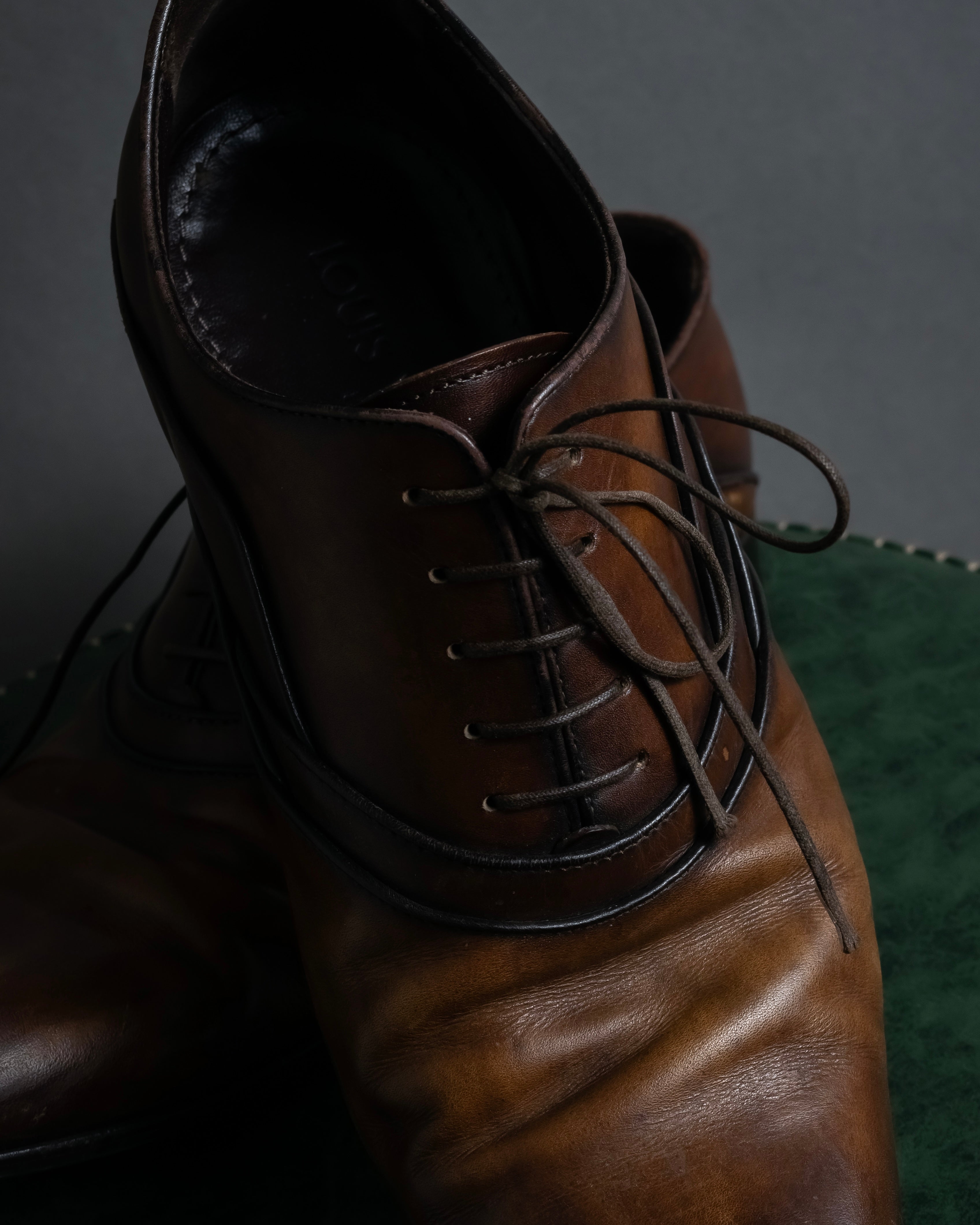 "LOUIS VUITTON" Layered panel design leather shoes