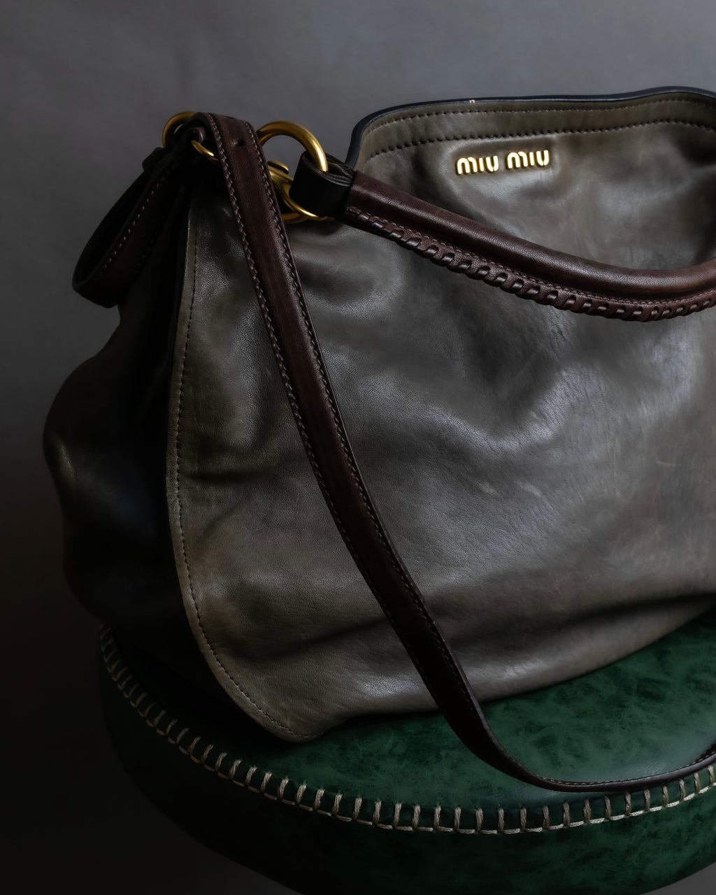 "MIU MIU" Overflap gold Parts design 2-way bag