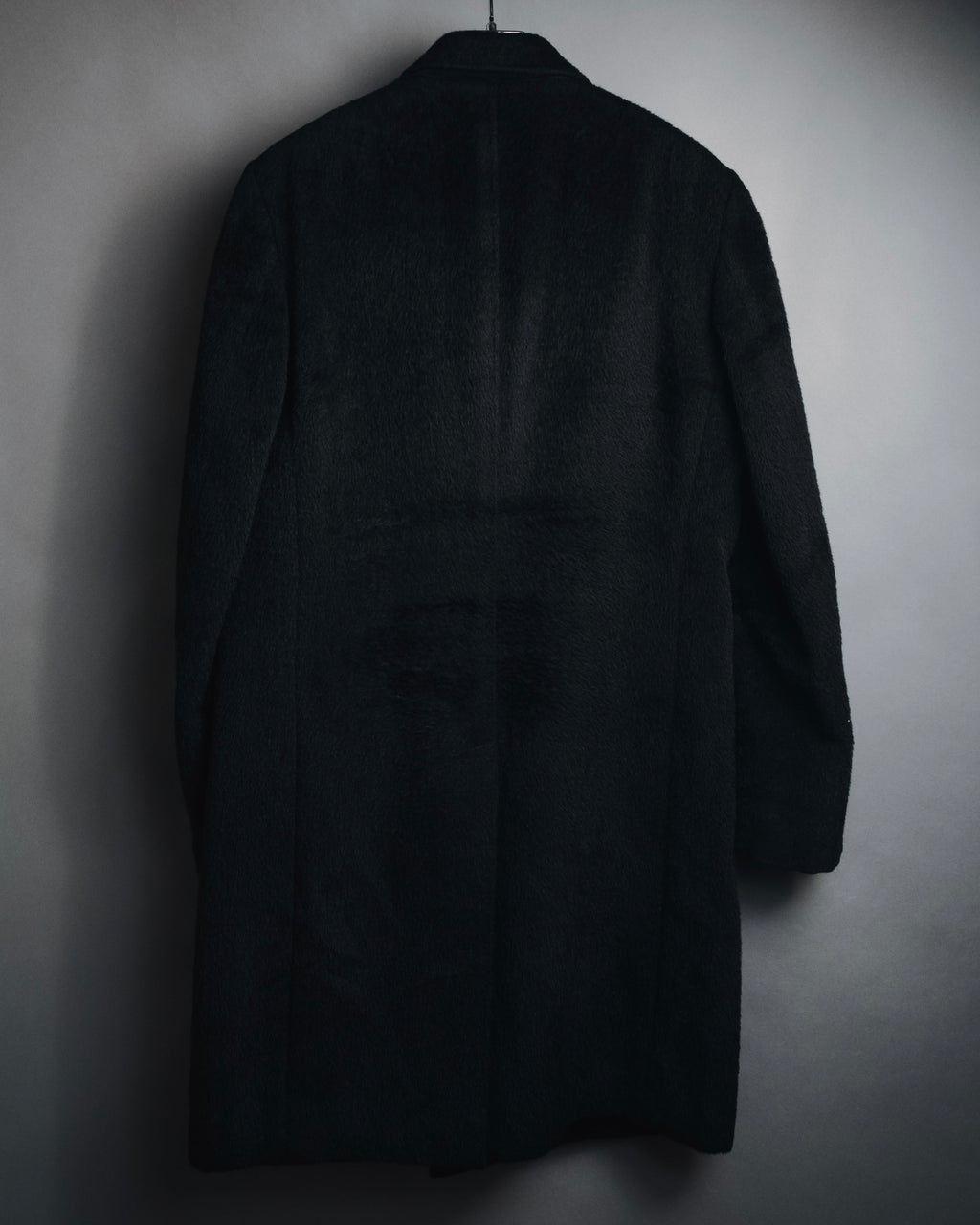 –SPECIAL– "GUCCI" 09-12’s Classically tailored llama-blend Chesterfield coat