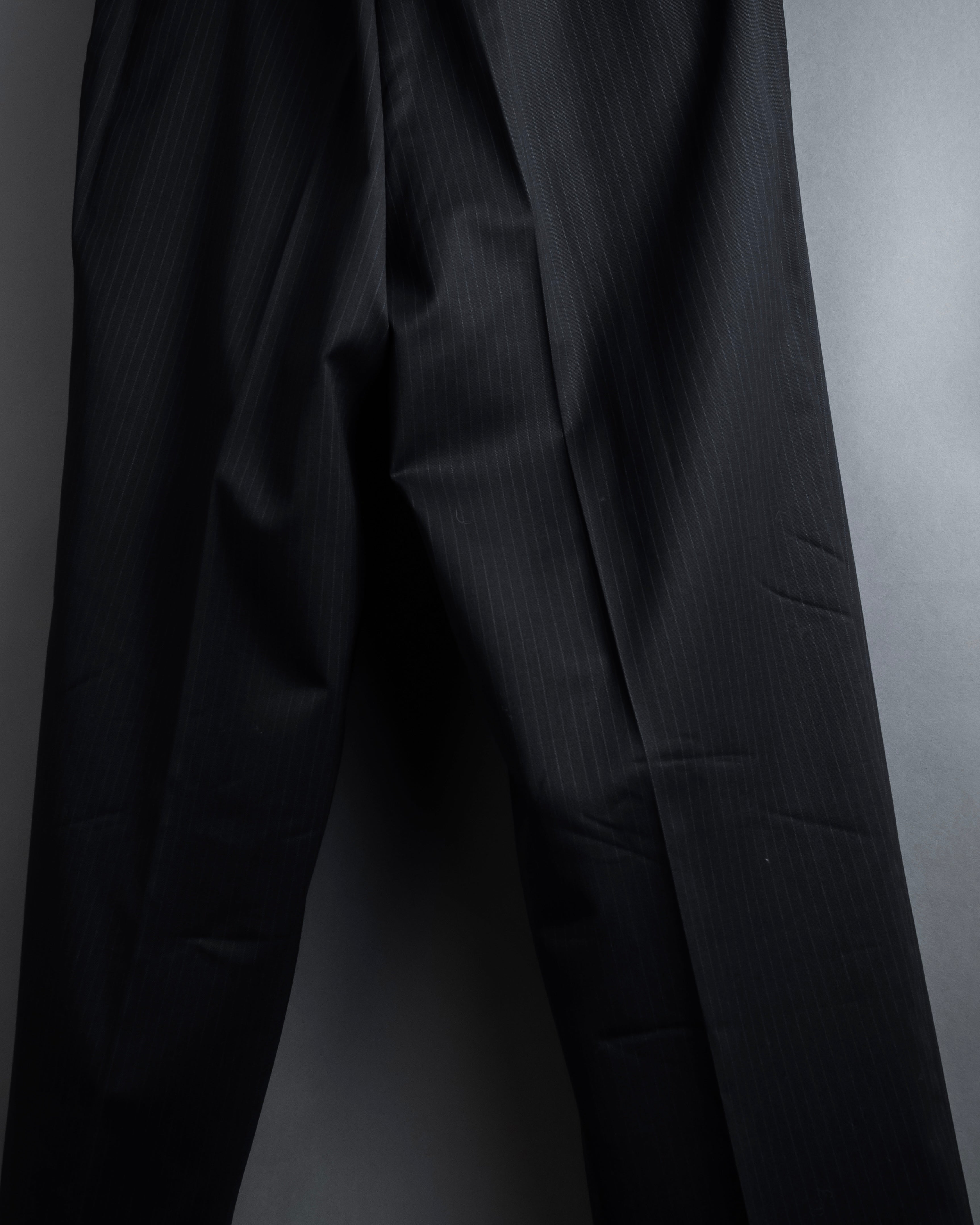 "GUCCI" 90's Elegant suiting pinstripe set up
