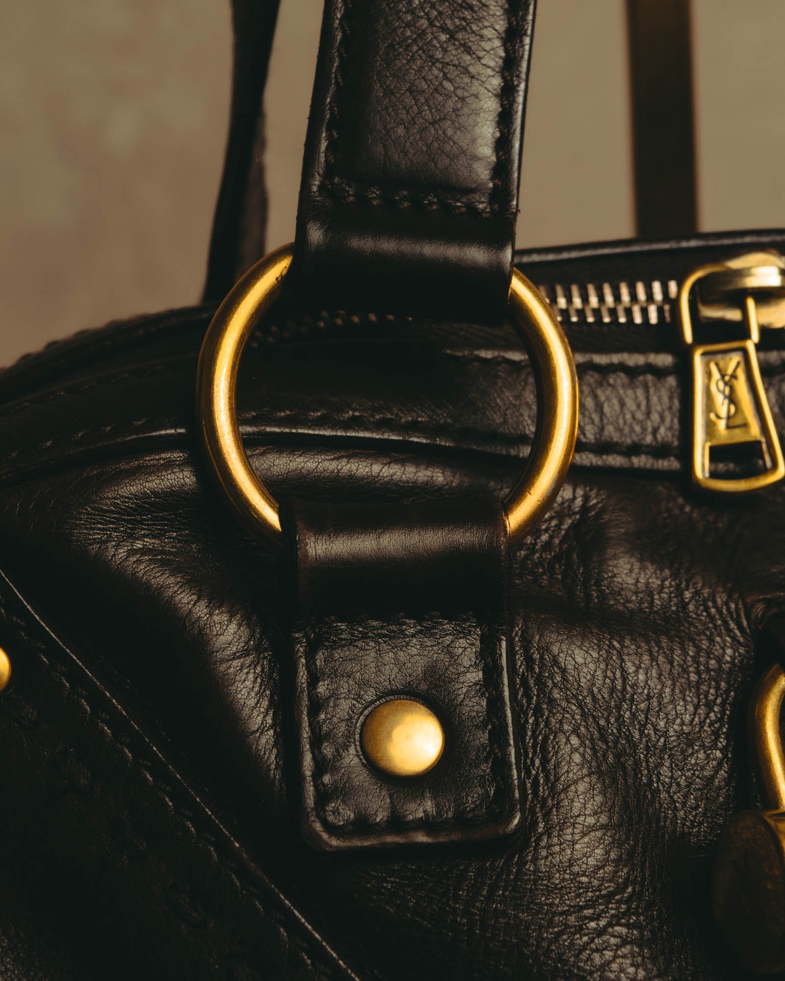 -SPECIAL- “Yves Saint Laurent” 00’s-10’s Muse leather handbag