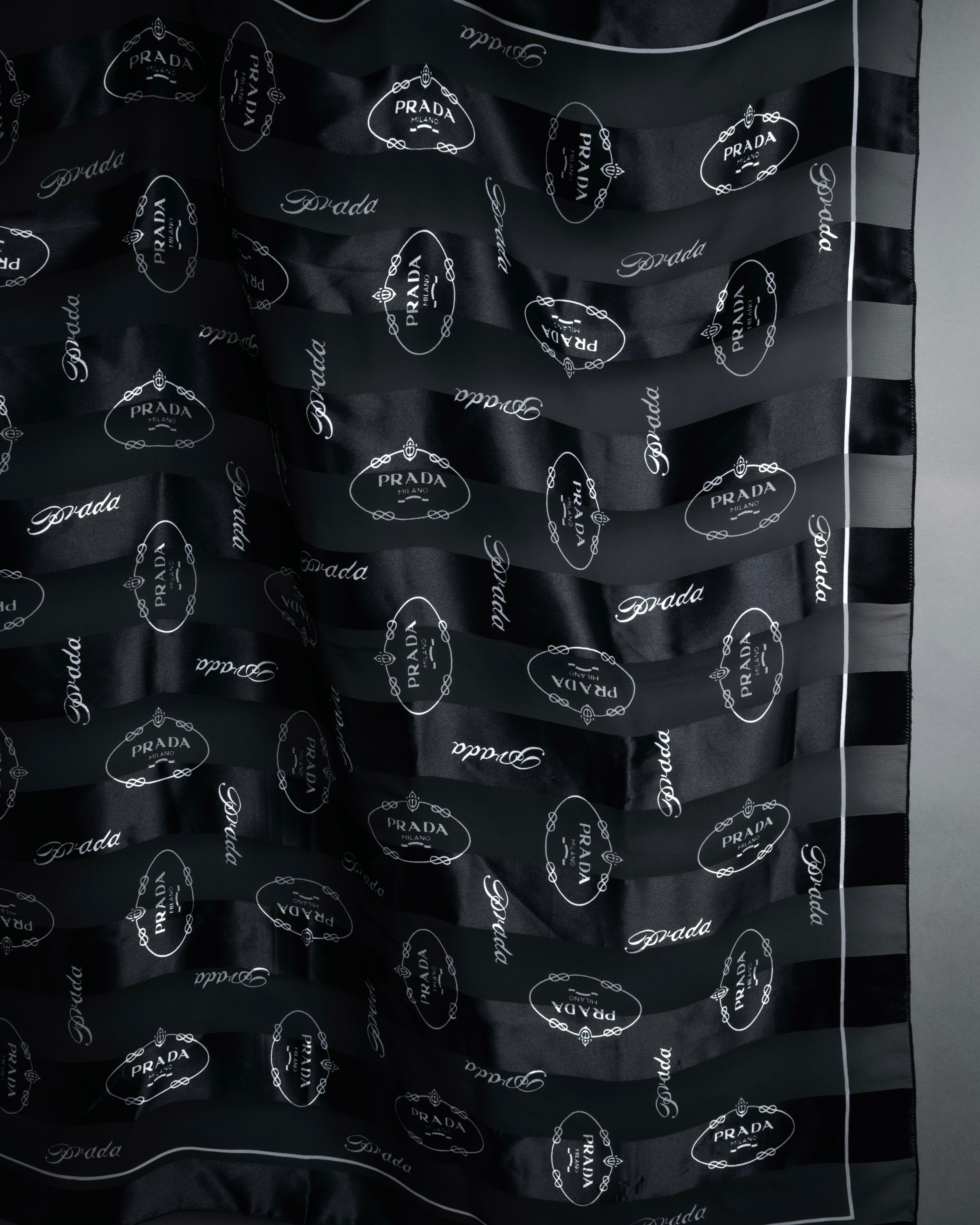 “PRADA” 2000’s Logo large scarf