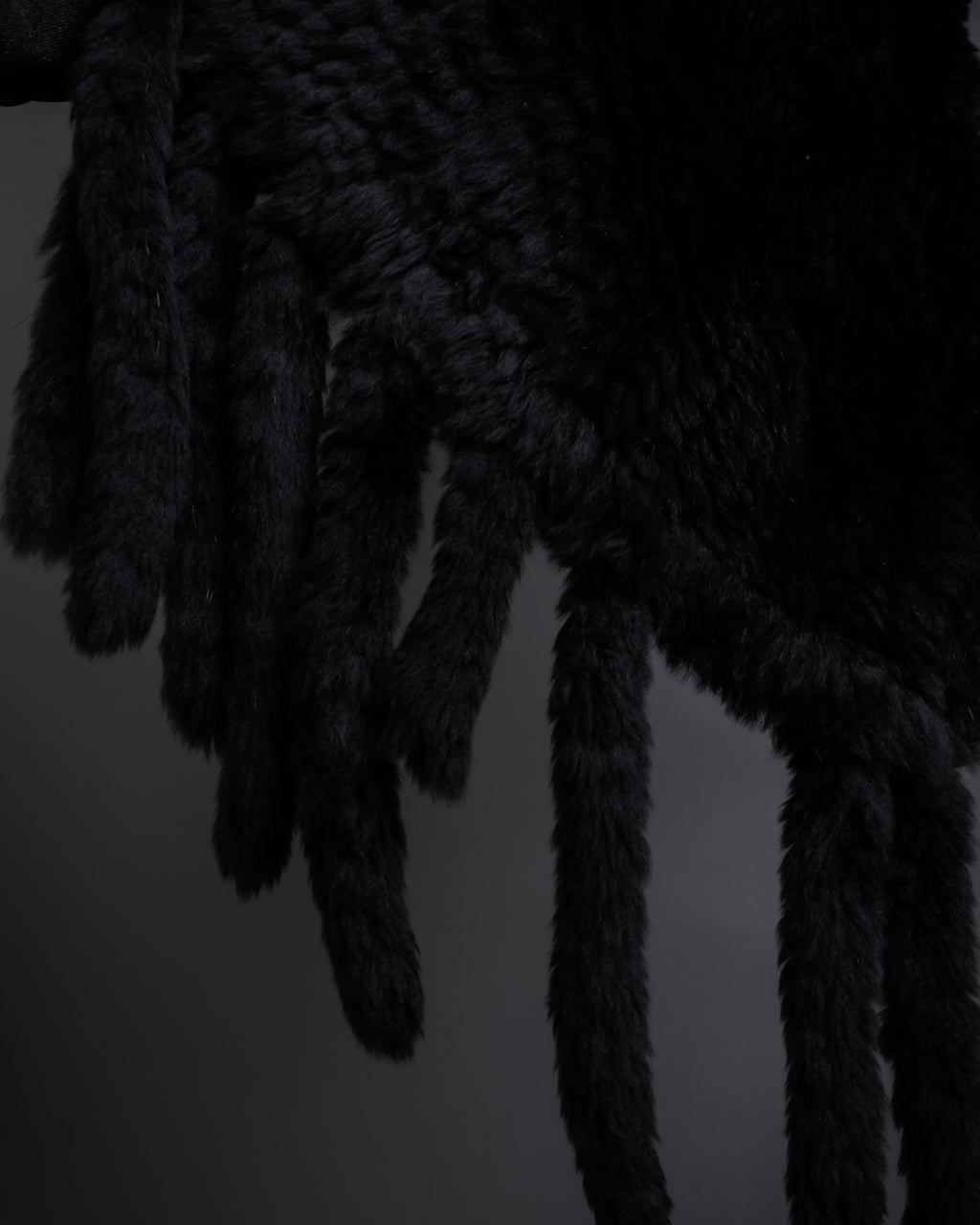 "CHOMBERT" Thick fringe design fur-like long muffler