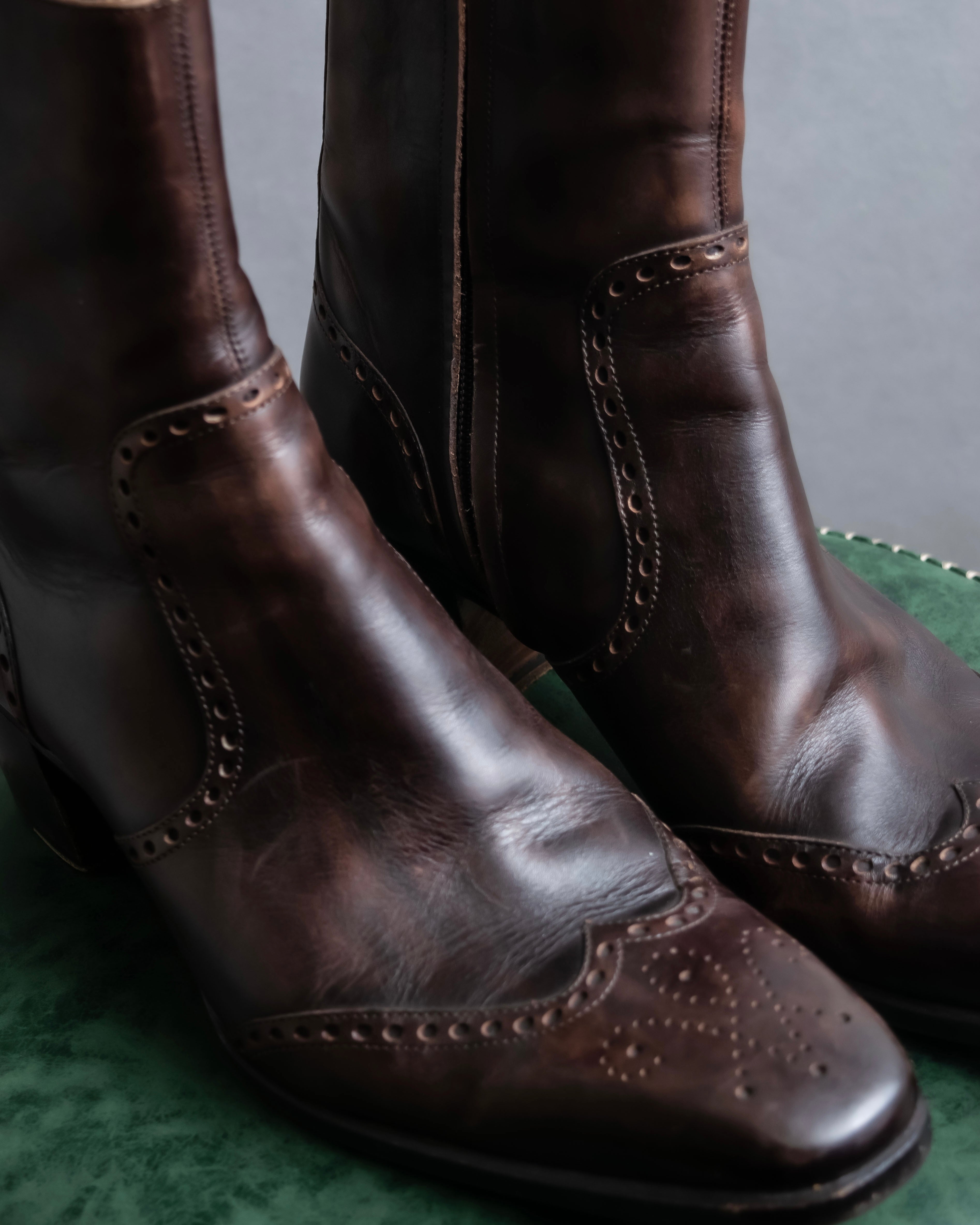 "YVES SAINT LAURENT" Medallion-embellished square heel boots