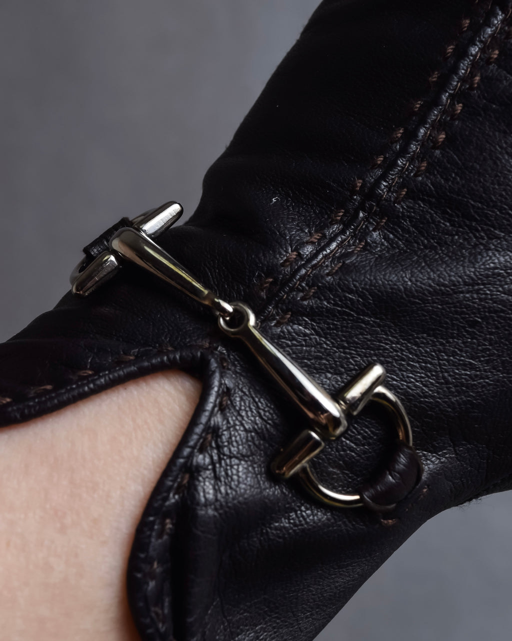 "GUCCI" Horse bit motif fitted leather gloves