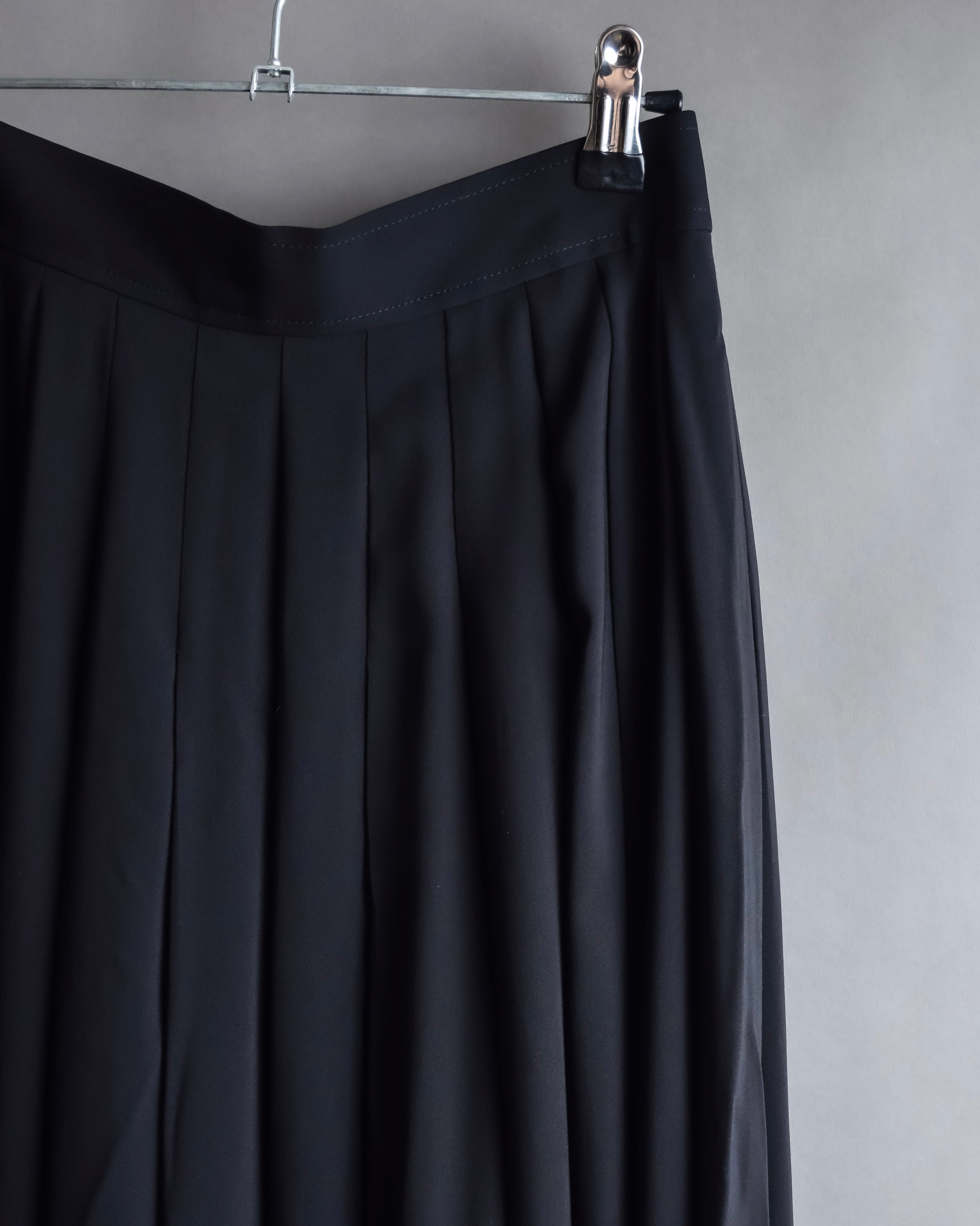 "Chloe" Fold-in pleats maxi length skirt