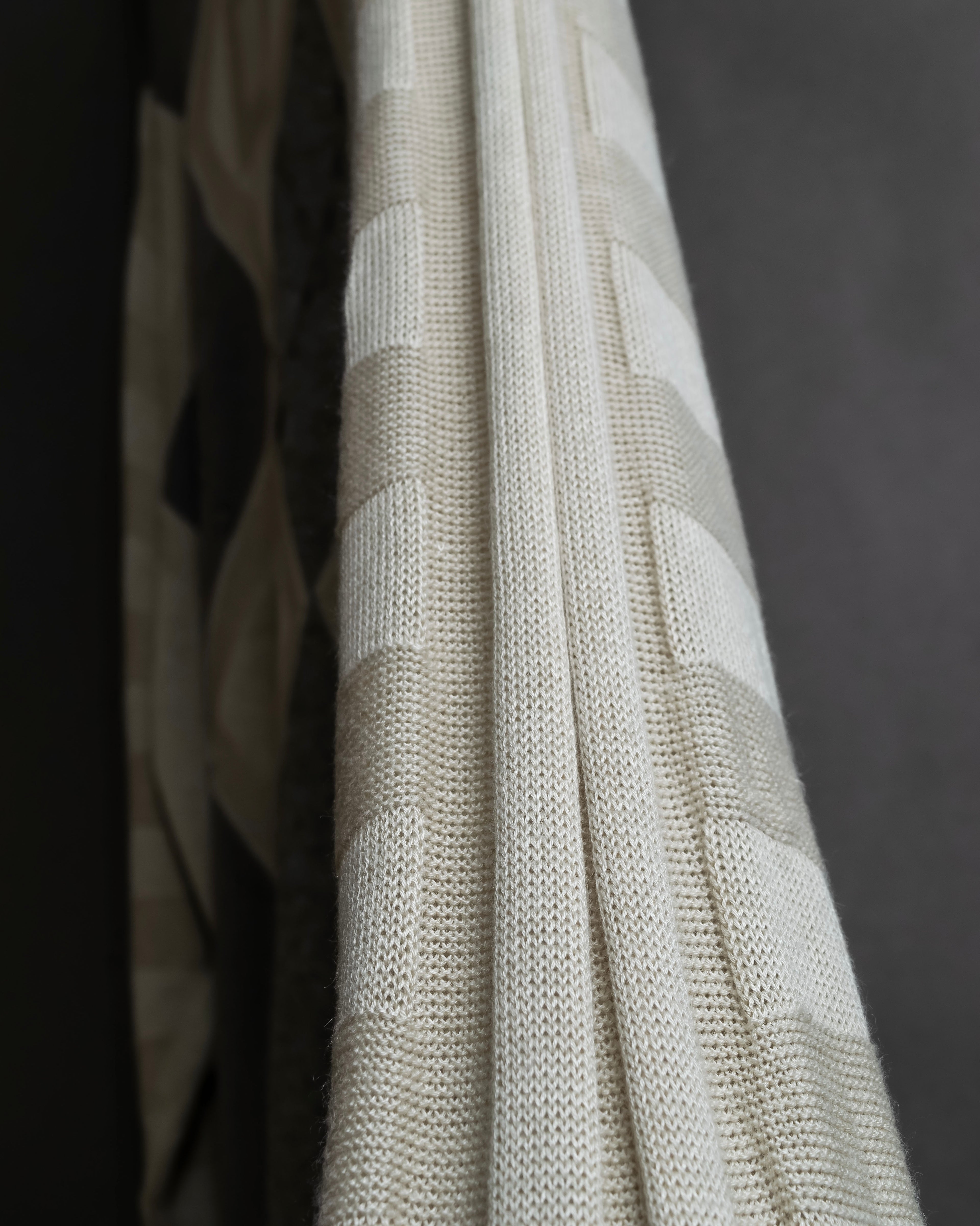 "BALENCIAGA" Diamond pattern argyle twill crew neck knit