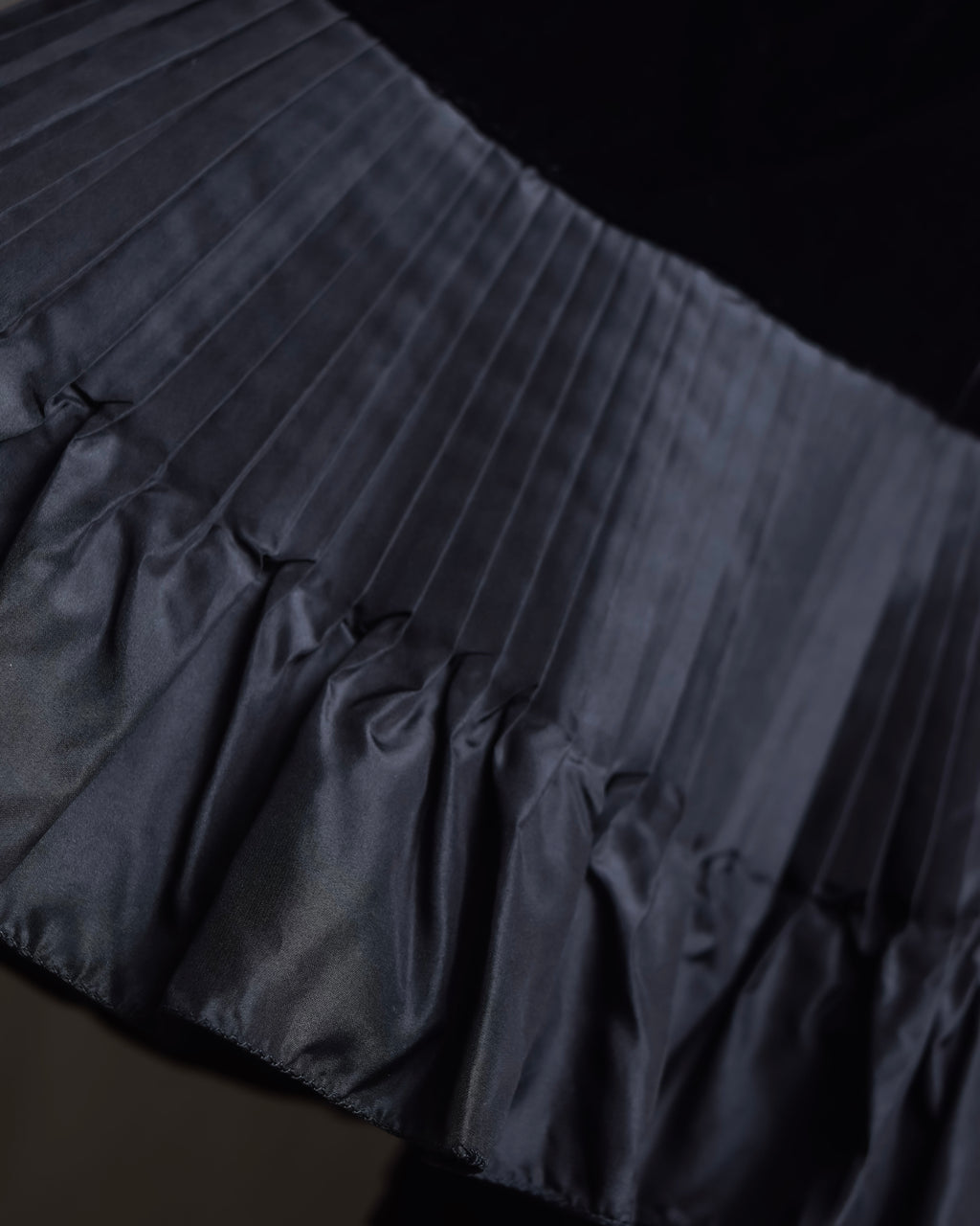 "CELINE" Pleated satin hem velvet flare skirt