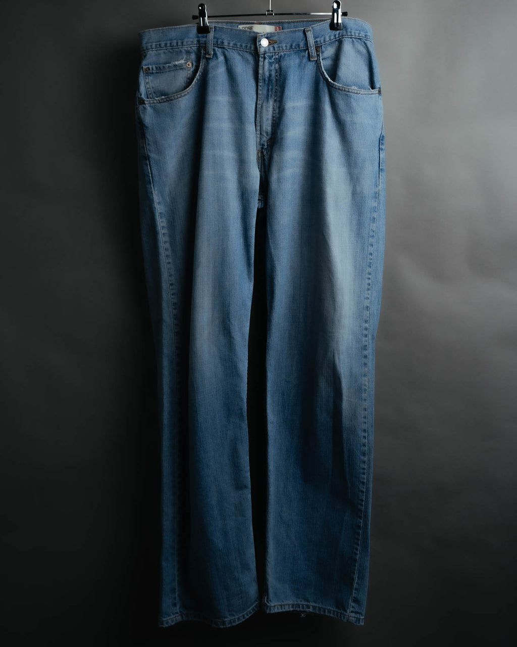 -MOOD MILLÉSIMES- 00’s softly faded loose straight denim pants 569 by “Levi’s”