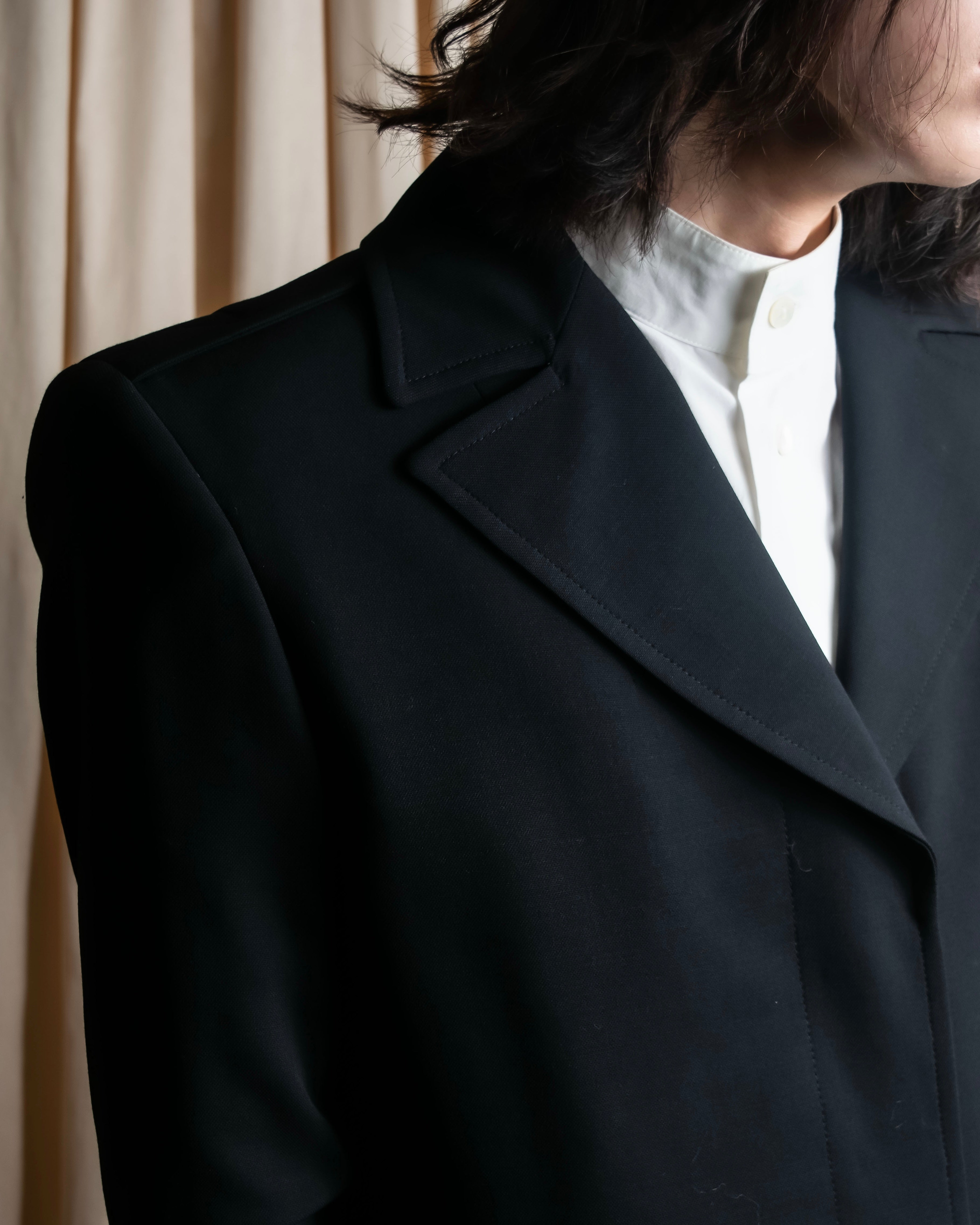 "GUCCI" 90's Beautiful draping fly-front tailored jacket