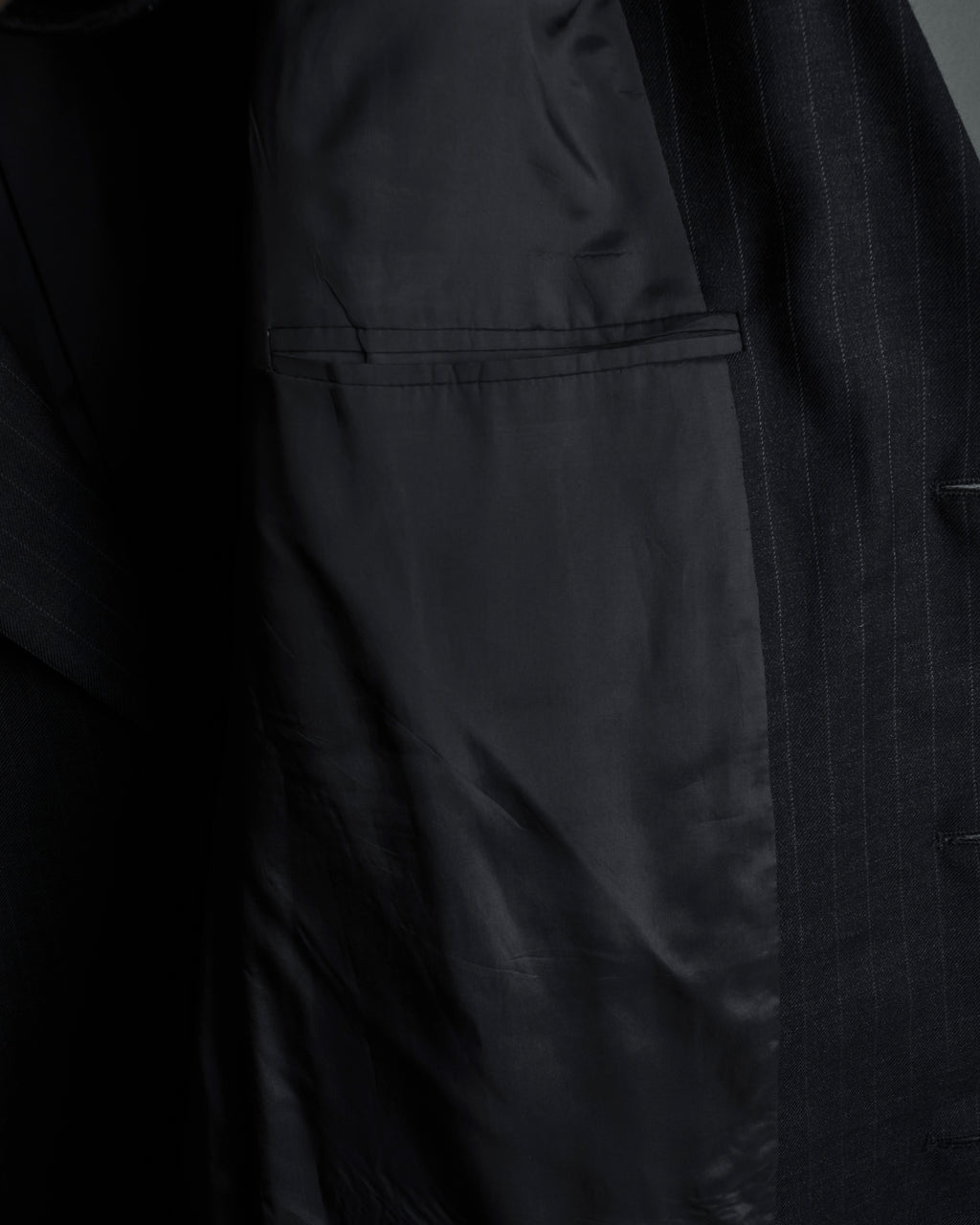 "ARMANI COLLEZIONI" Deep charcoal pinstripe set up