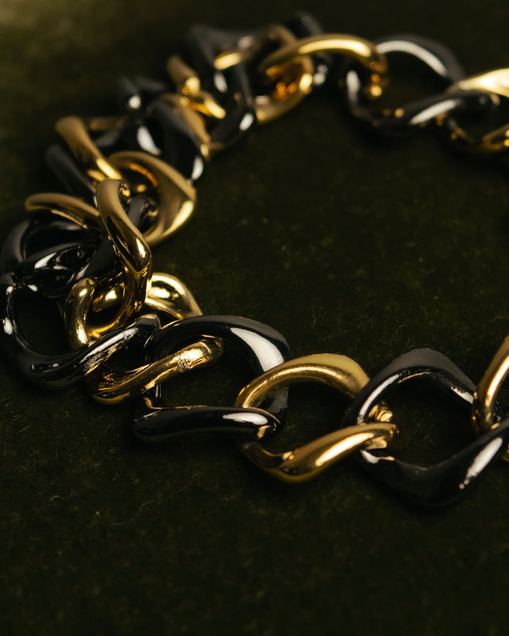 “Yves Saint Laurent” 80’s-90’s Two tone chain bracelet