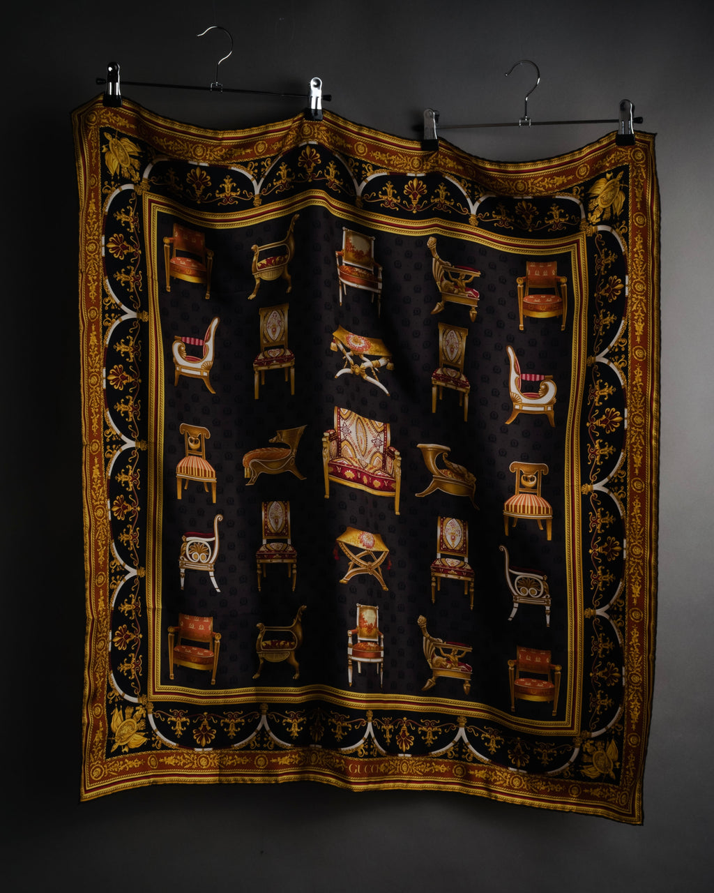 “GUCCI” 90’s-00’s Chair motif silk scarf