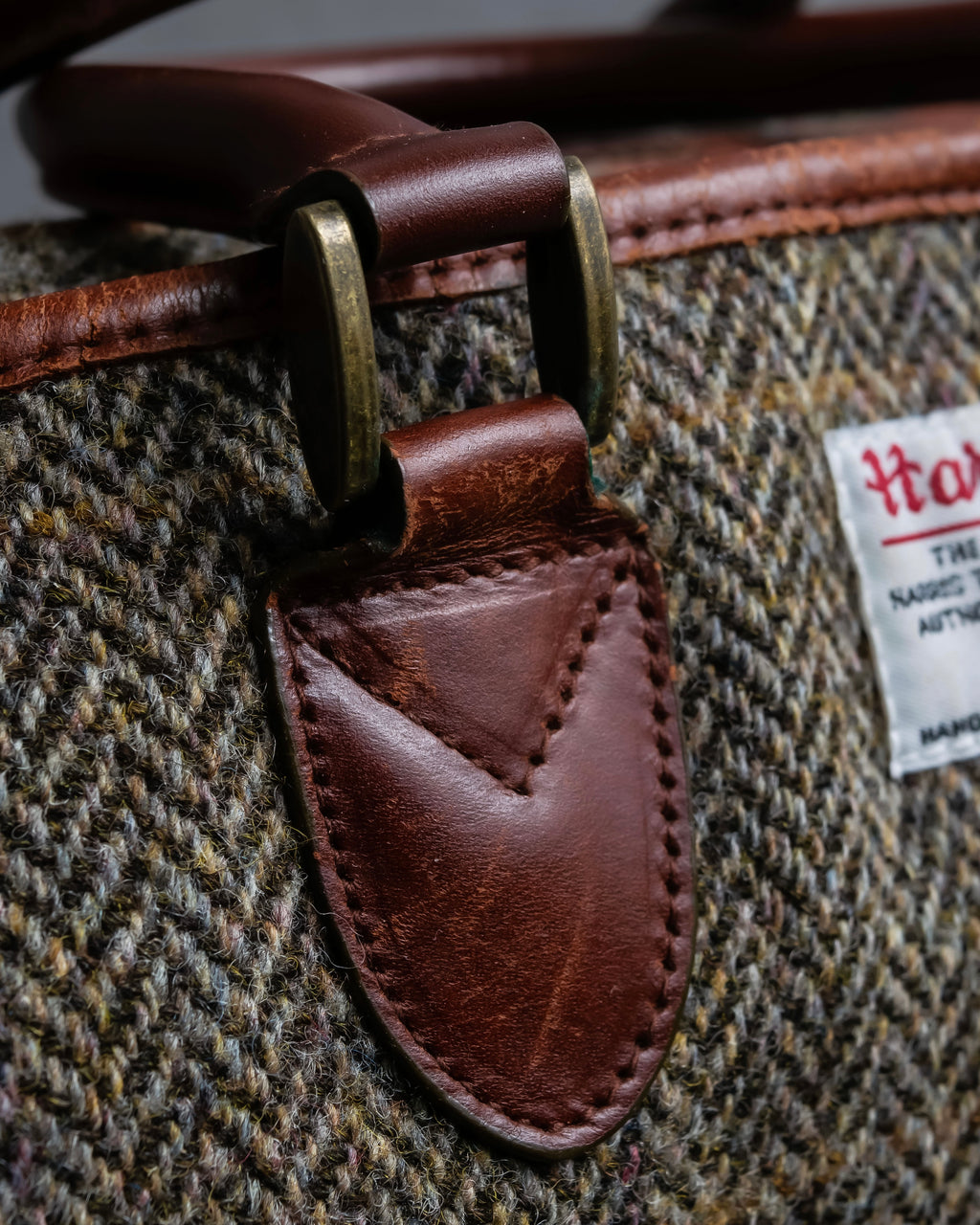 "Harris Tweed" Herringbone wave boston bag