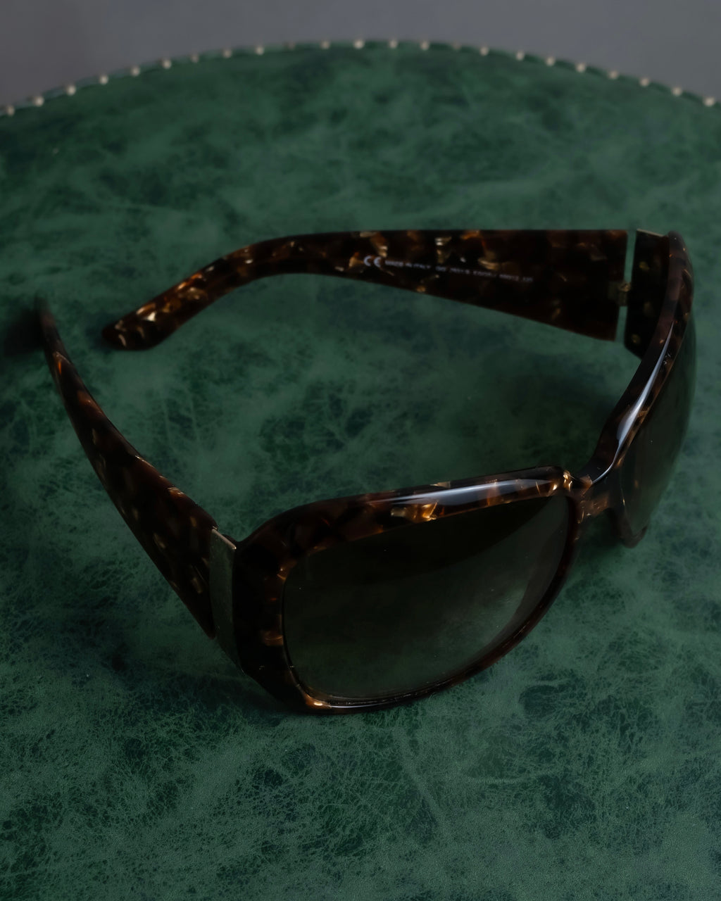 "GUCCI" Tortoiseshell butterfly frame sunglasses