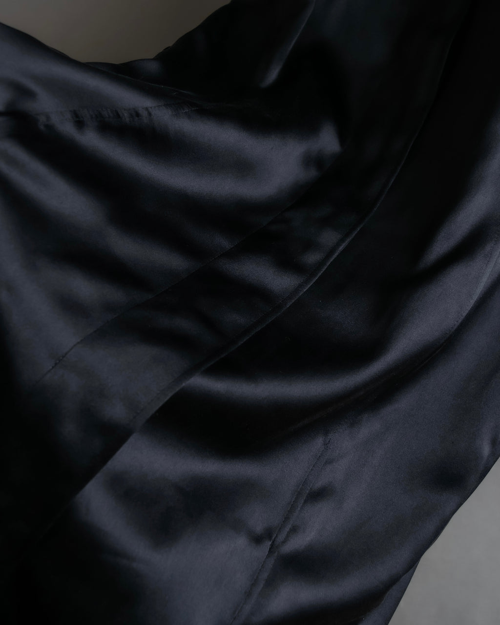 "THOM BROWNE" Shiny long hidden button shirt