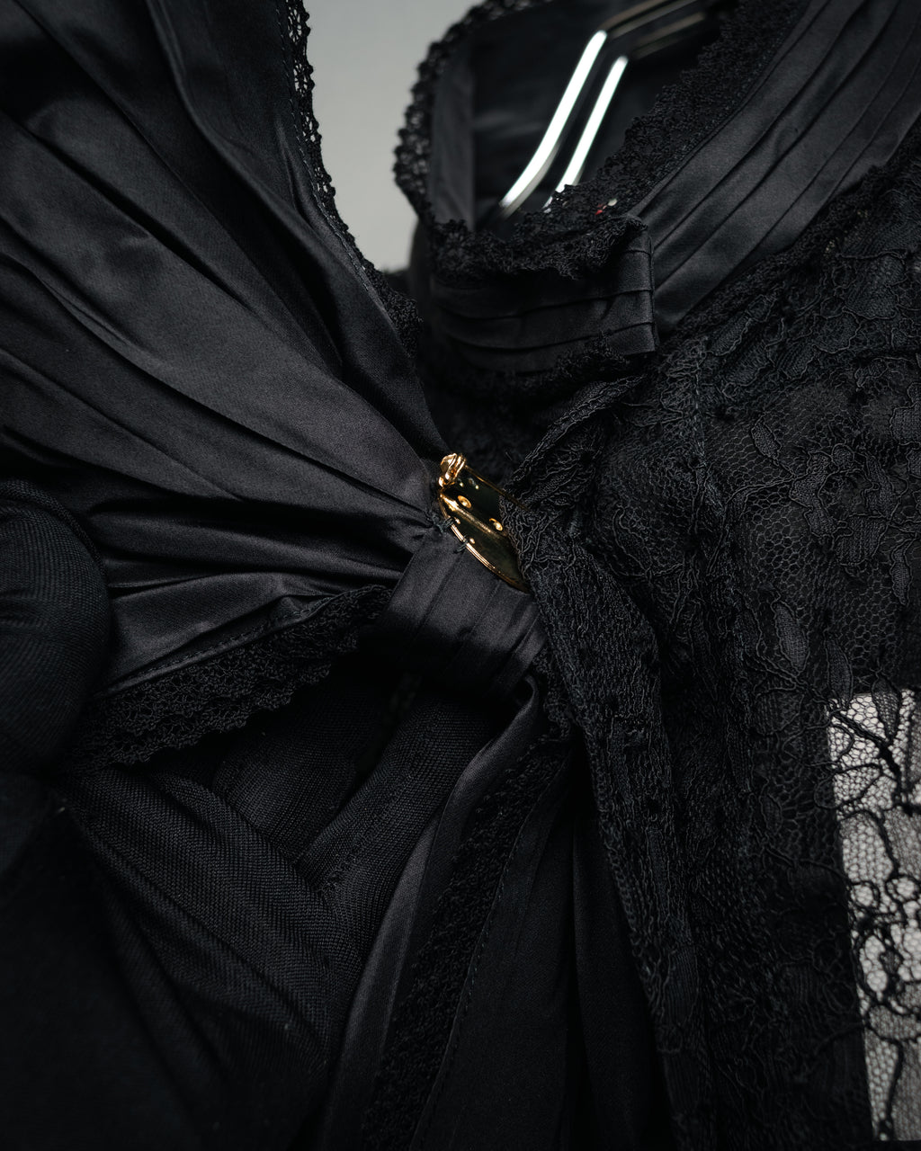 -SPECIAL- “GUCCI“ 2017-18 Fall winter lace bow blouse