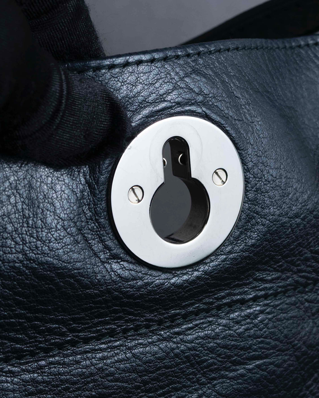 "YVES SAINT LAURENT" Muse to metal design one handle bag