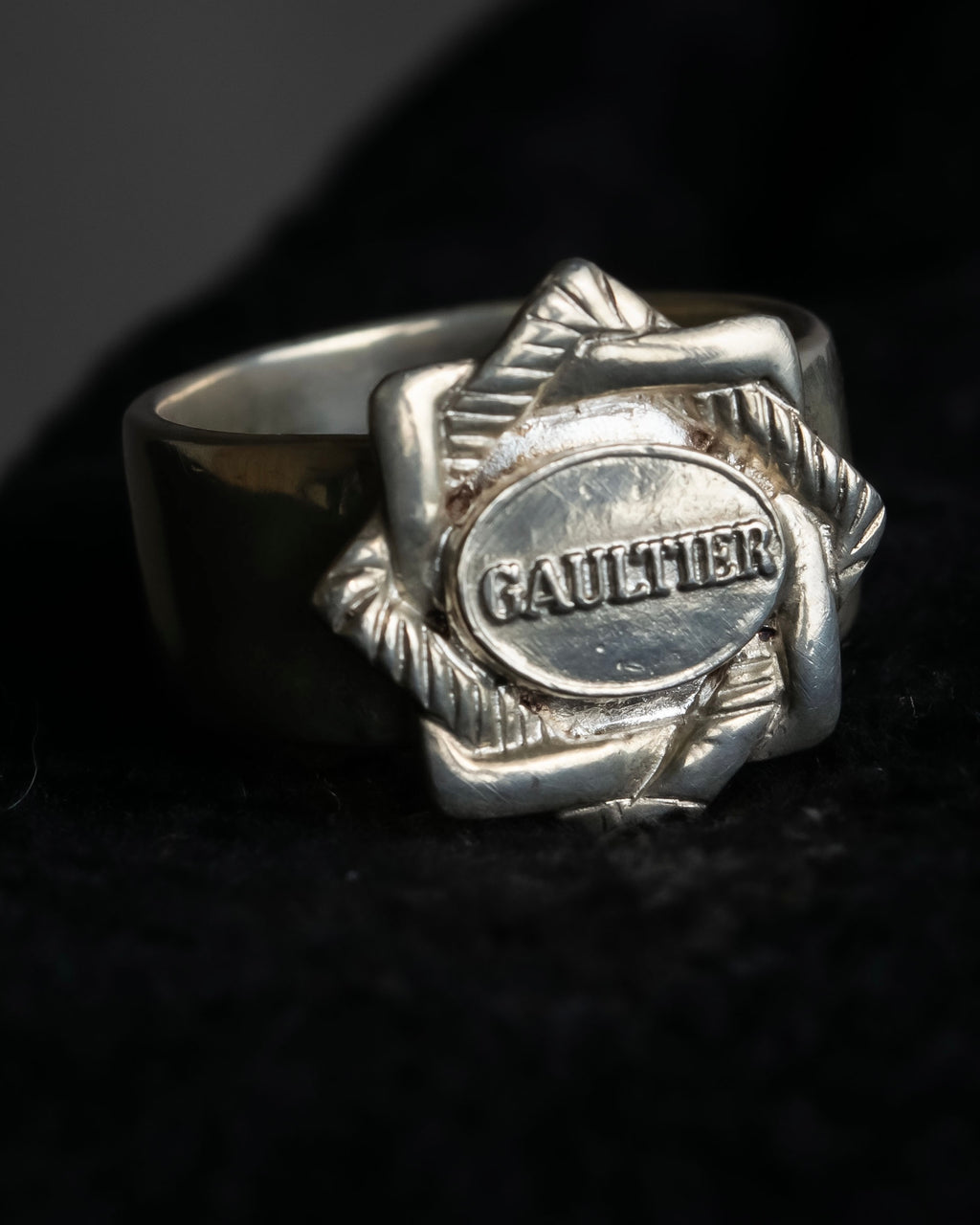 "JEAN PAUL GAULTIER" Logo engraved oval motif silver 925 rope ring